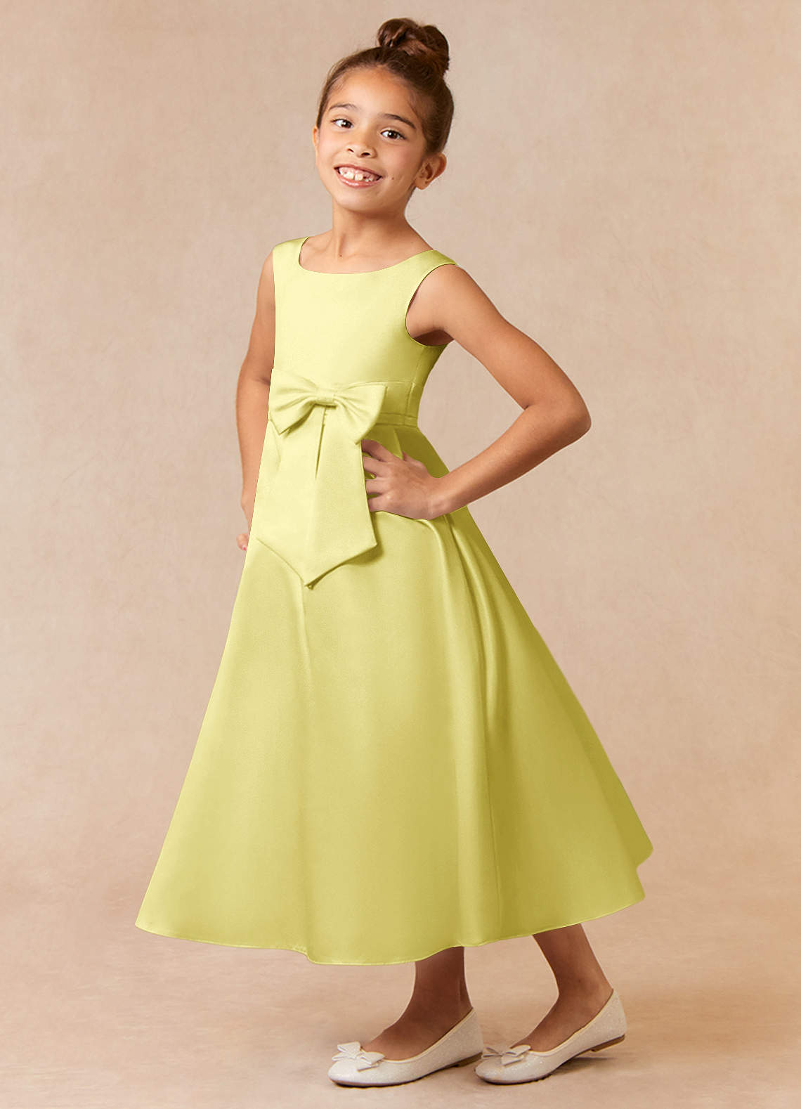 Azazie Lindy Blumenmädchenkleider A-Linie Plissee Matte Satin Kleid Zitronensorbet image1