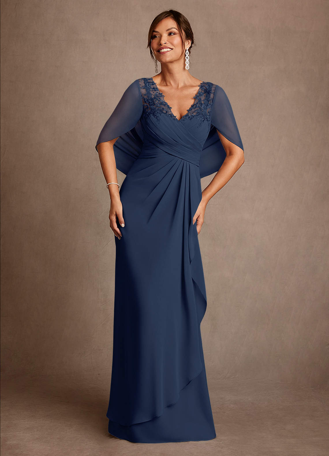 Azazie Santa Clara Mère de la mariée Robes Robe Trapèze en Dentelle Bleu Marine Foncé image1