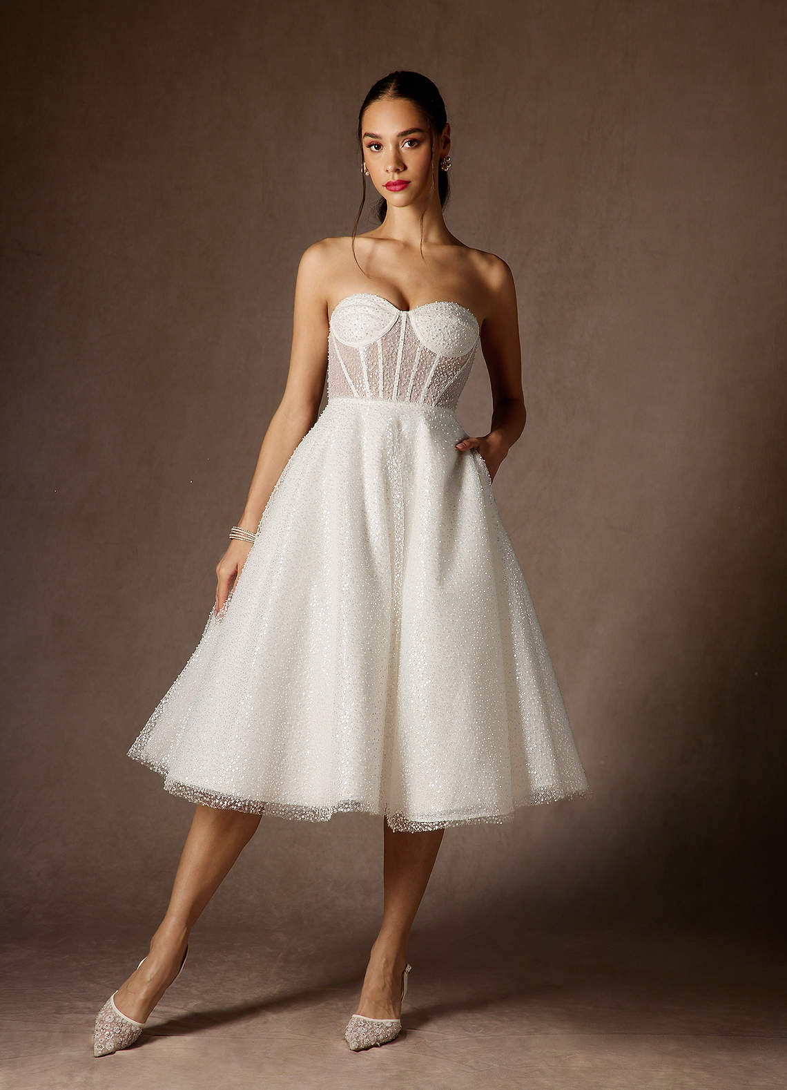 Azazie Nicolette Vestidos de novia Vestido de Diamante Blanco de Cuentas de Corte en A con Sin tirantes image4