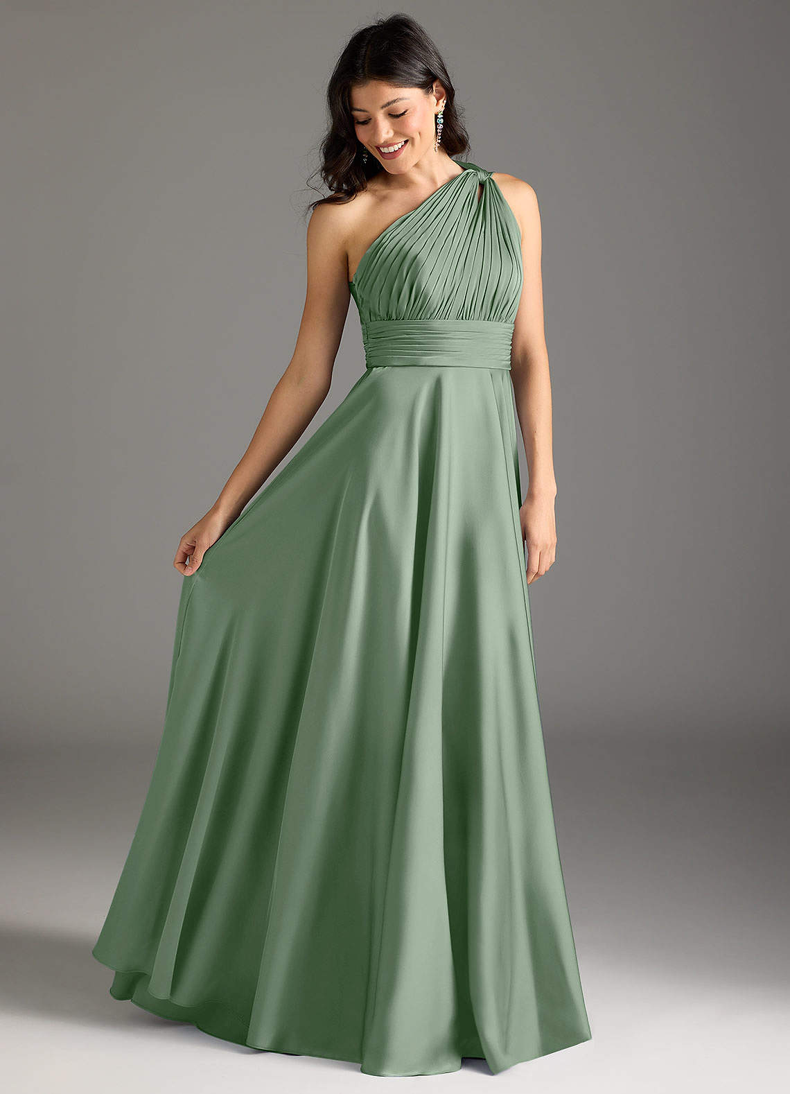 Azazie Charlize Vestidos de damas de honor Vestido de Matcha de Satén Elástico de Corte en A con Hombro unilateral image1