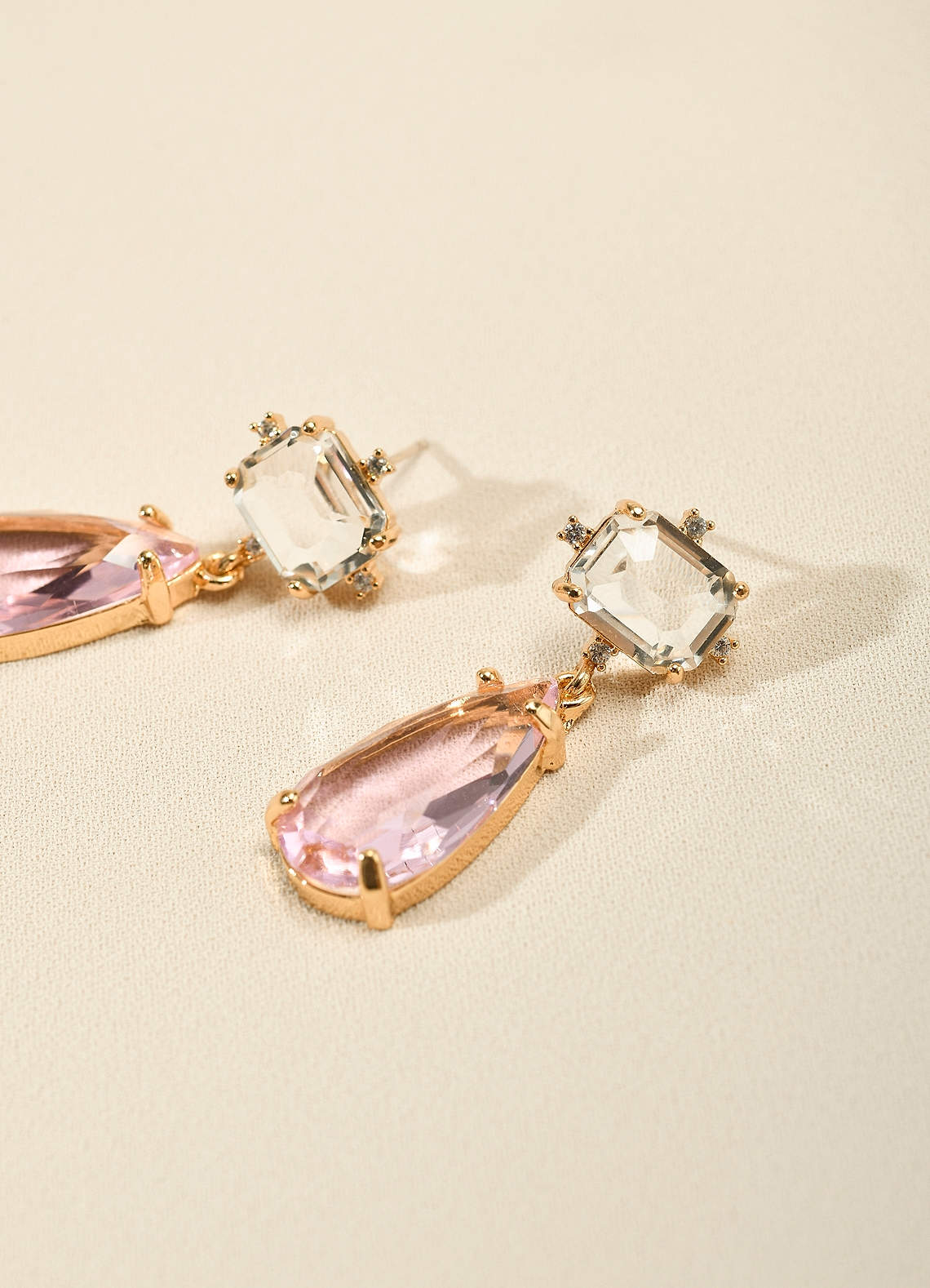 front Boucles d'oreilles pendantes en pierres précieuses transparentes