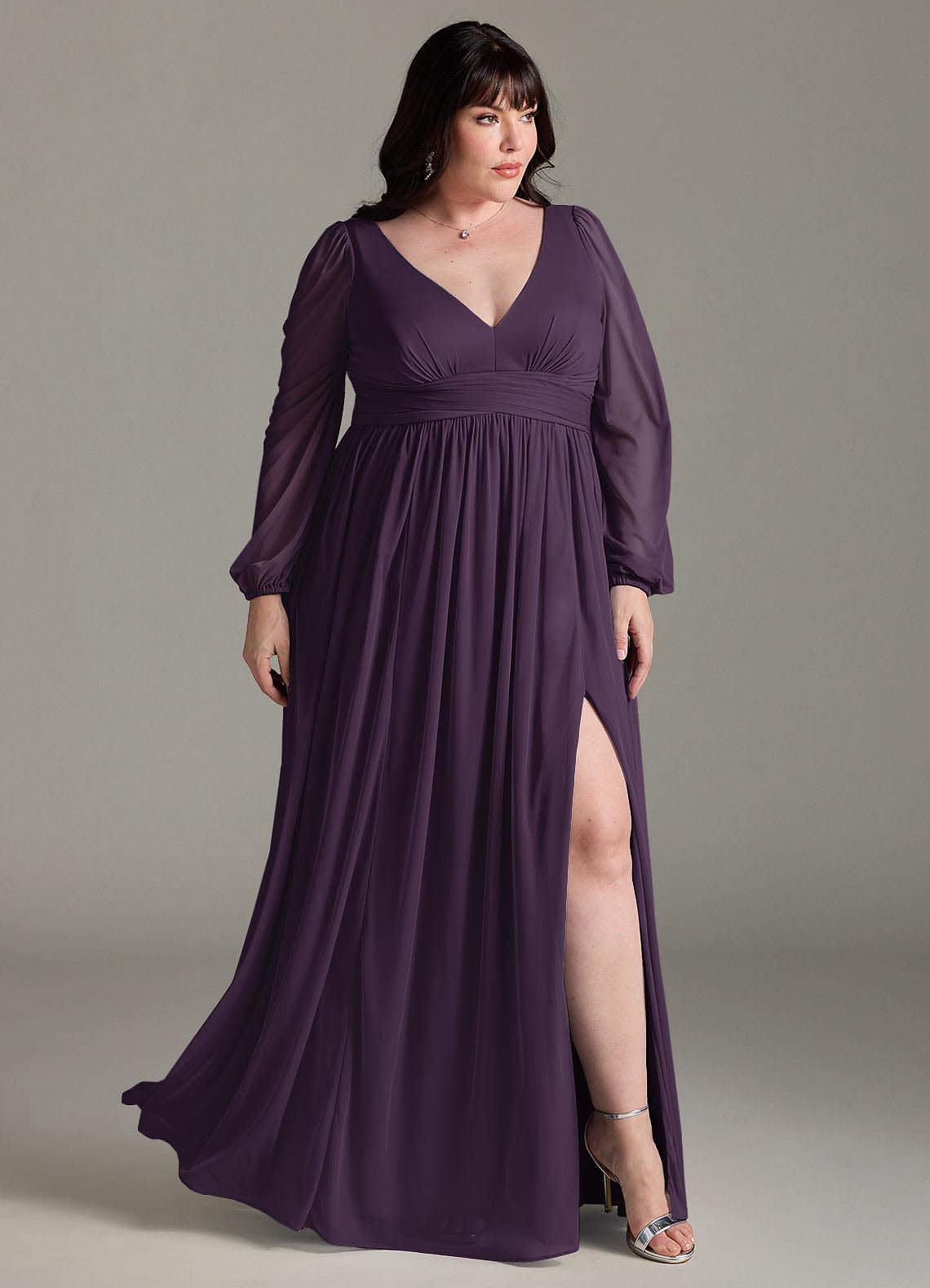 Azazie Norah Jurken voor bruidsmeisjes Jurk van Chiffon met A-Lijn V-hals lange mouw Pruim image8