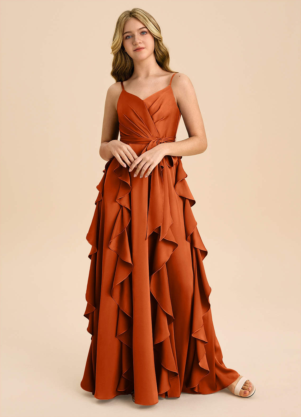 Azazie Peyton Junior Robe Trapèze en Satin extensible Plissée Orange Brûlée image3