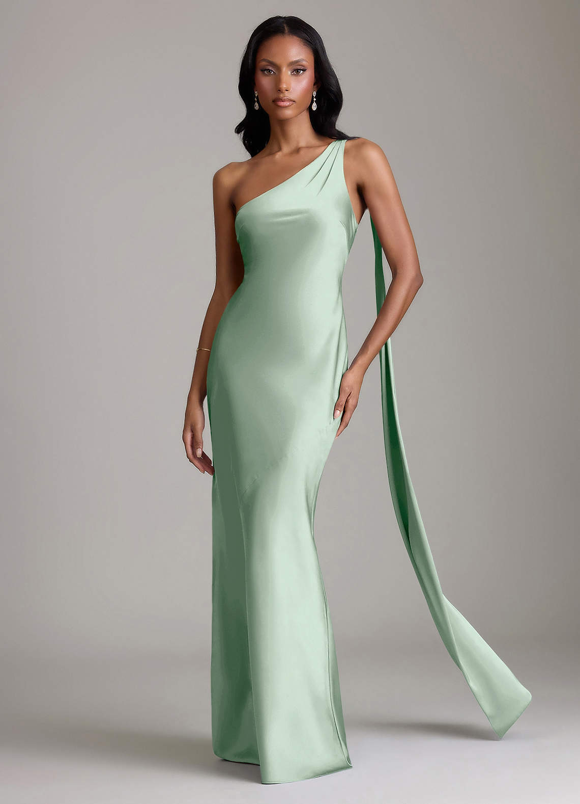 Azazie Juniper Brudtärnklänningar Klä av Sjöjungfru i Stretch Satin Ena axeln Agave image3