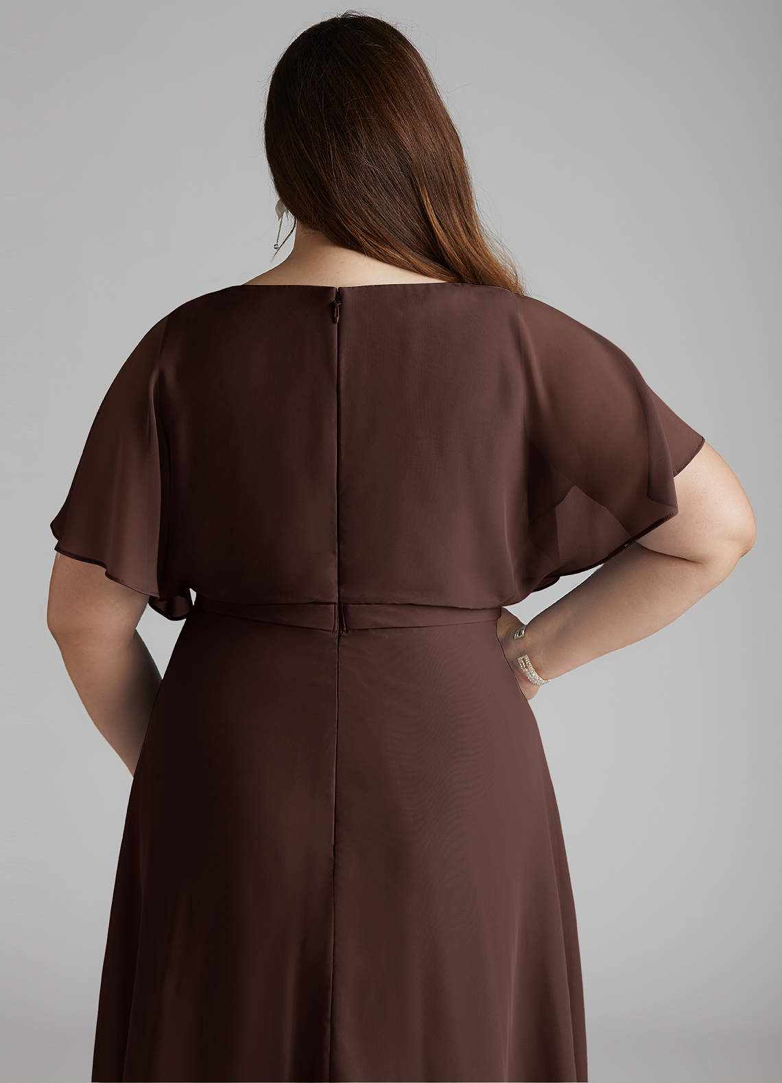 Azazie Aaliyah Bescheiden Bruidsmeisjekleding A-Lijn Bocht Gevouwen Chiffon Vloerlengte Jurk image9