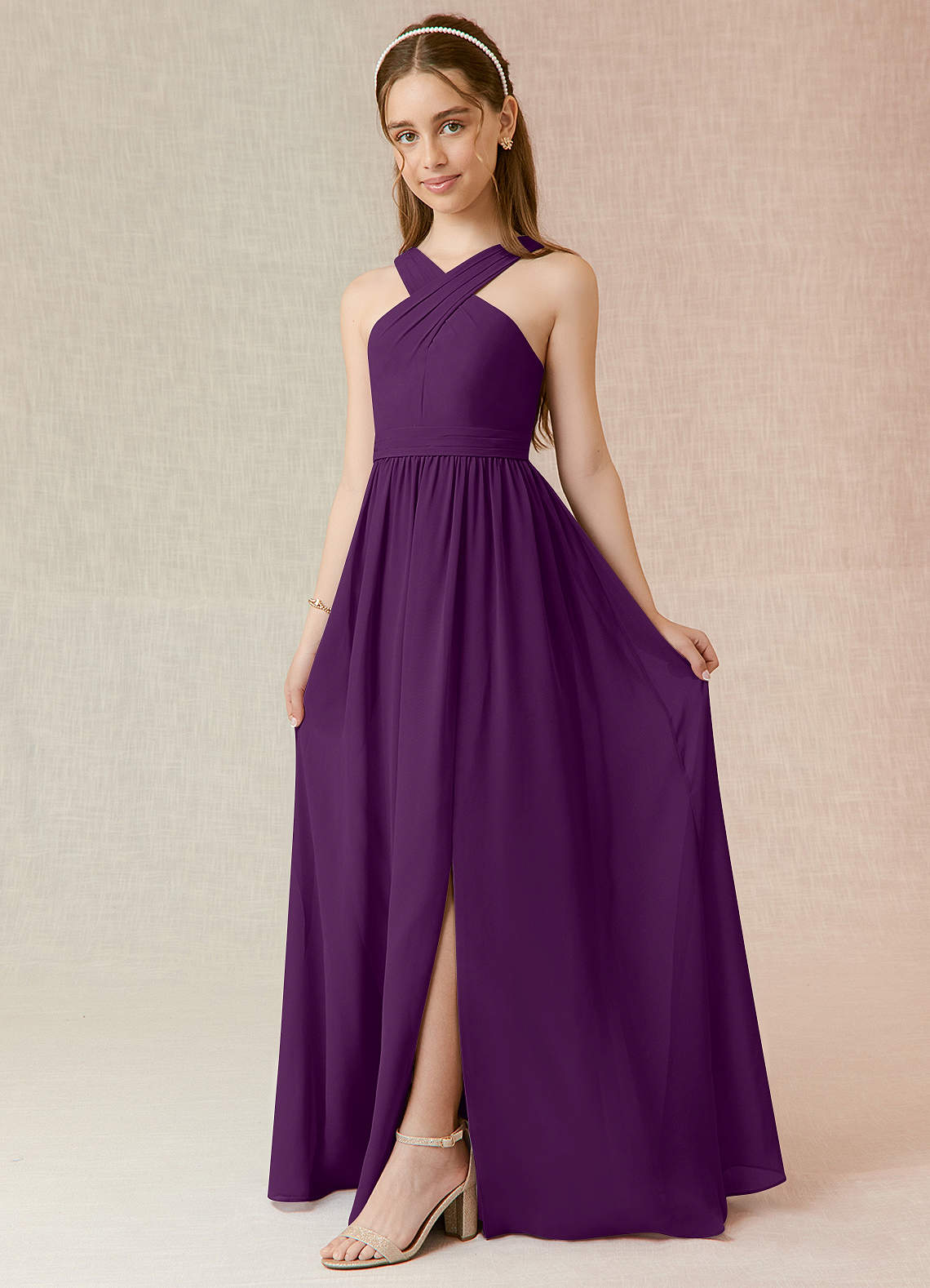 Azazie Jiya Junior Abito A-Line in Chiffon Plissettato Uva image1