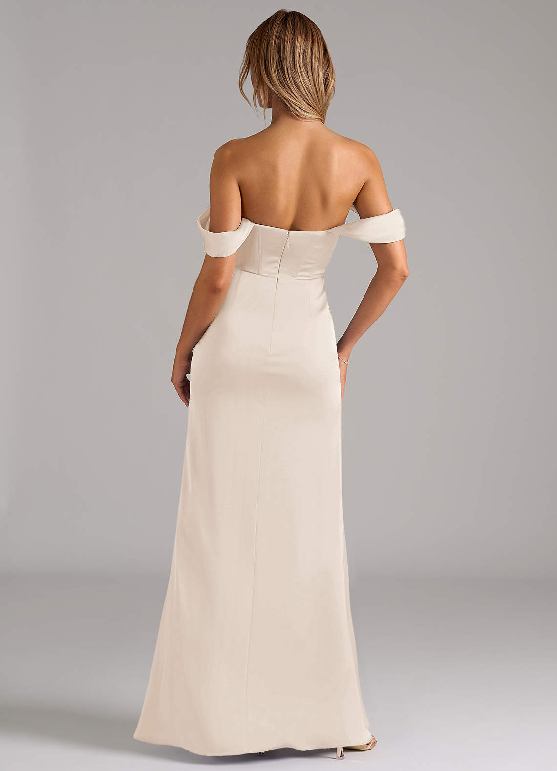 Azazie Johana Brautjungfernkleider Wandelbar Meerjungfrau-Linie Schulterfrei Stretch-Satin Kleid Alabaster Weiß image3