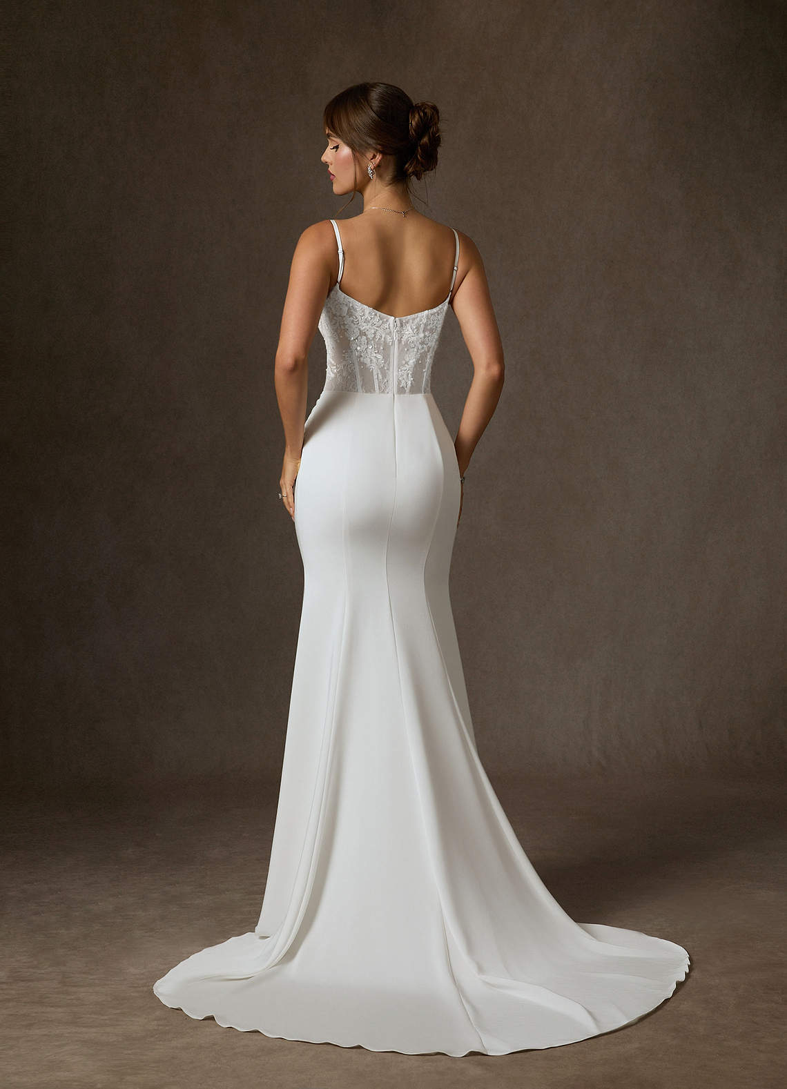 Azazie Alyce Robes de mariée Robe Sirène en Crêpe Dos Satin Épaule décolletée Blanc De Diamant image3