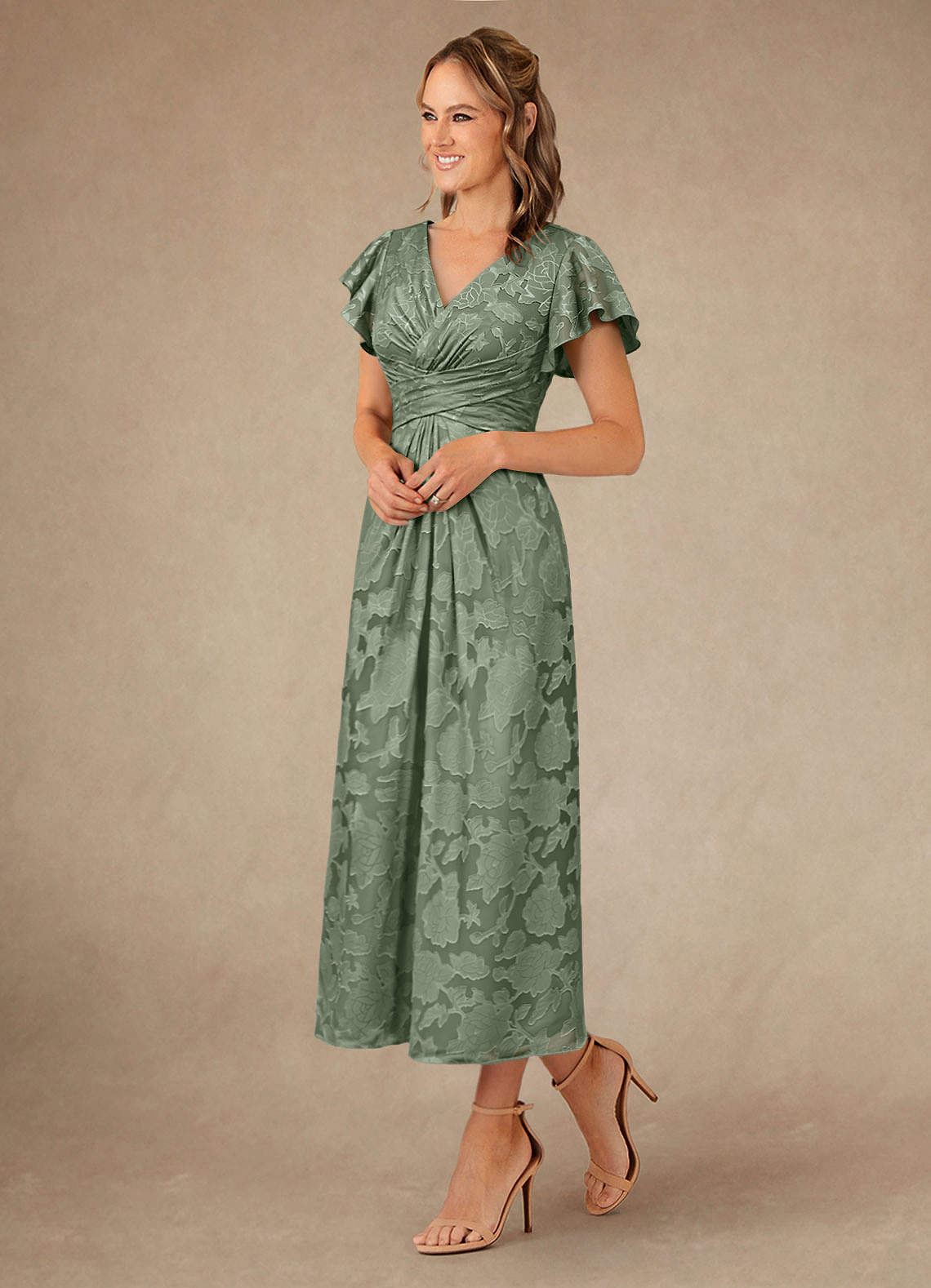 Azazie Vera vestidos de madre de la novia Vestido de Matcha de Devorado Floral de Corte En A con Plisado image1