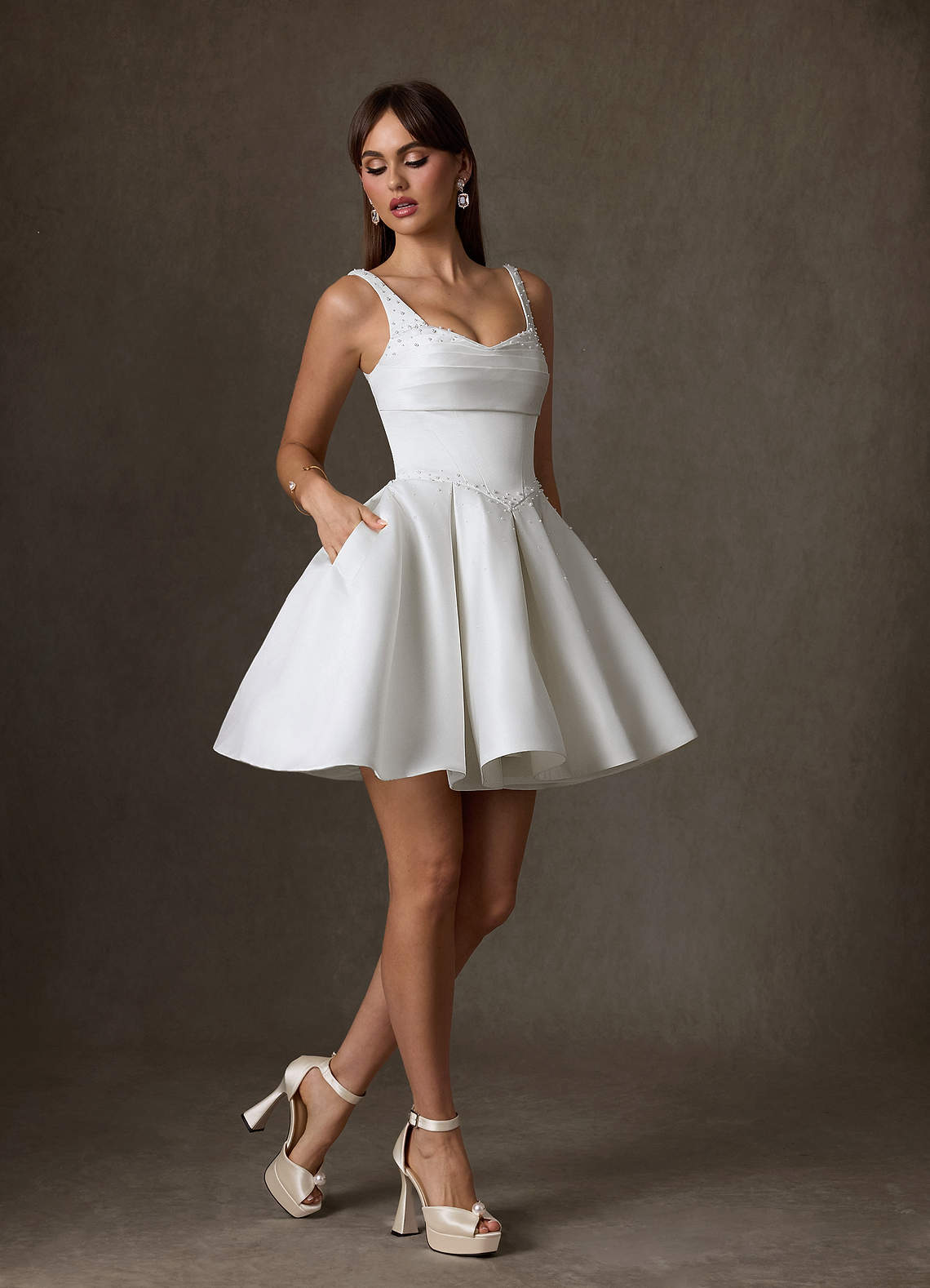 Azazie Zelina Bröllopsklänningar Klä av A-Linje i Satin Älskling Halsringning Diamantvit image3