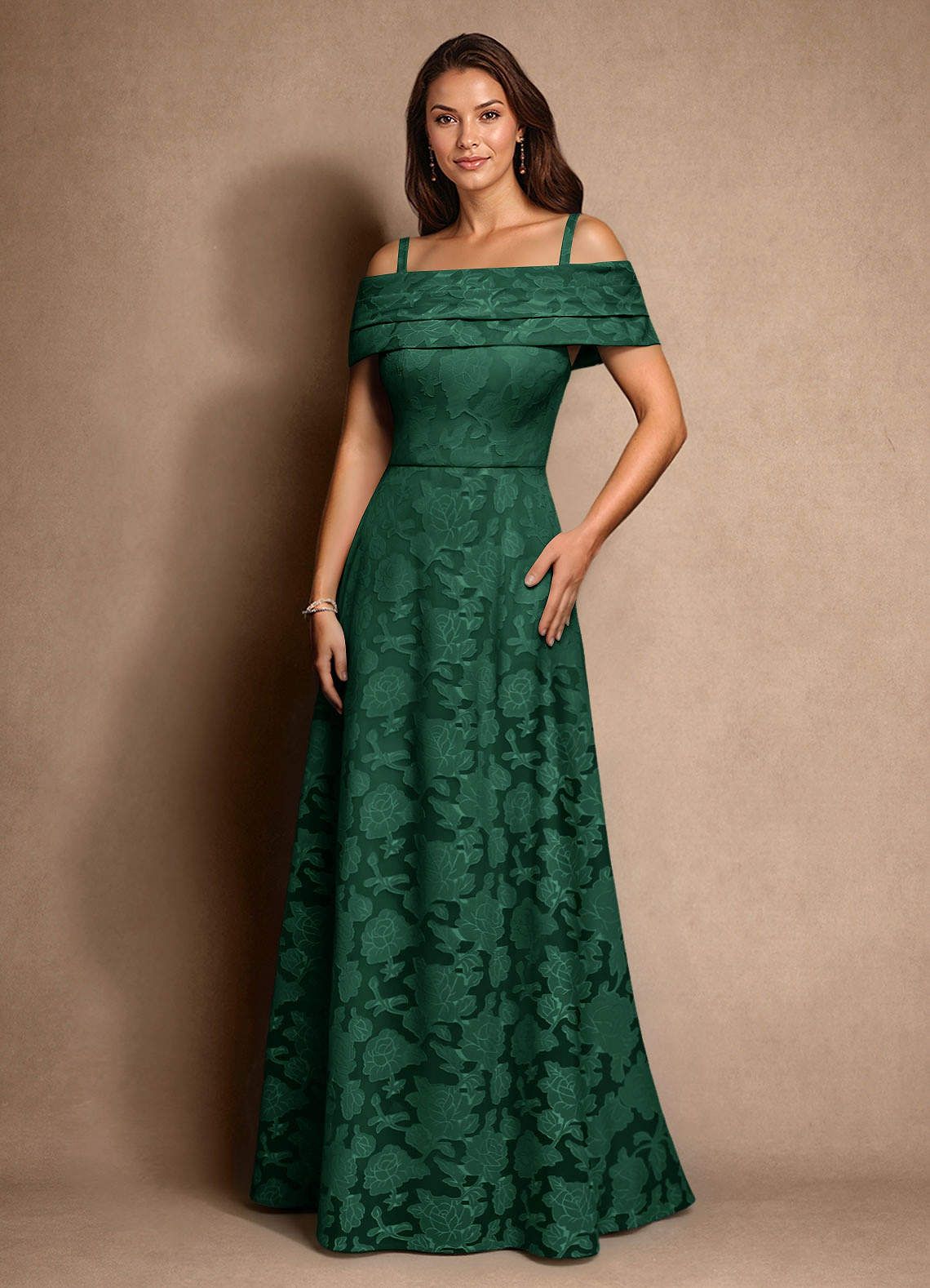 Azazie New Britain Mère de la mariée Robes Robe Trapèze en Blumen-Burnout Plissée Vert Foncé image1