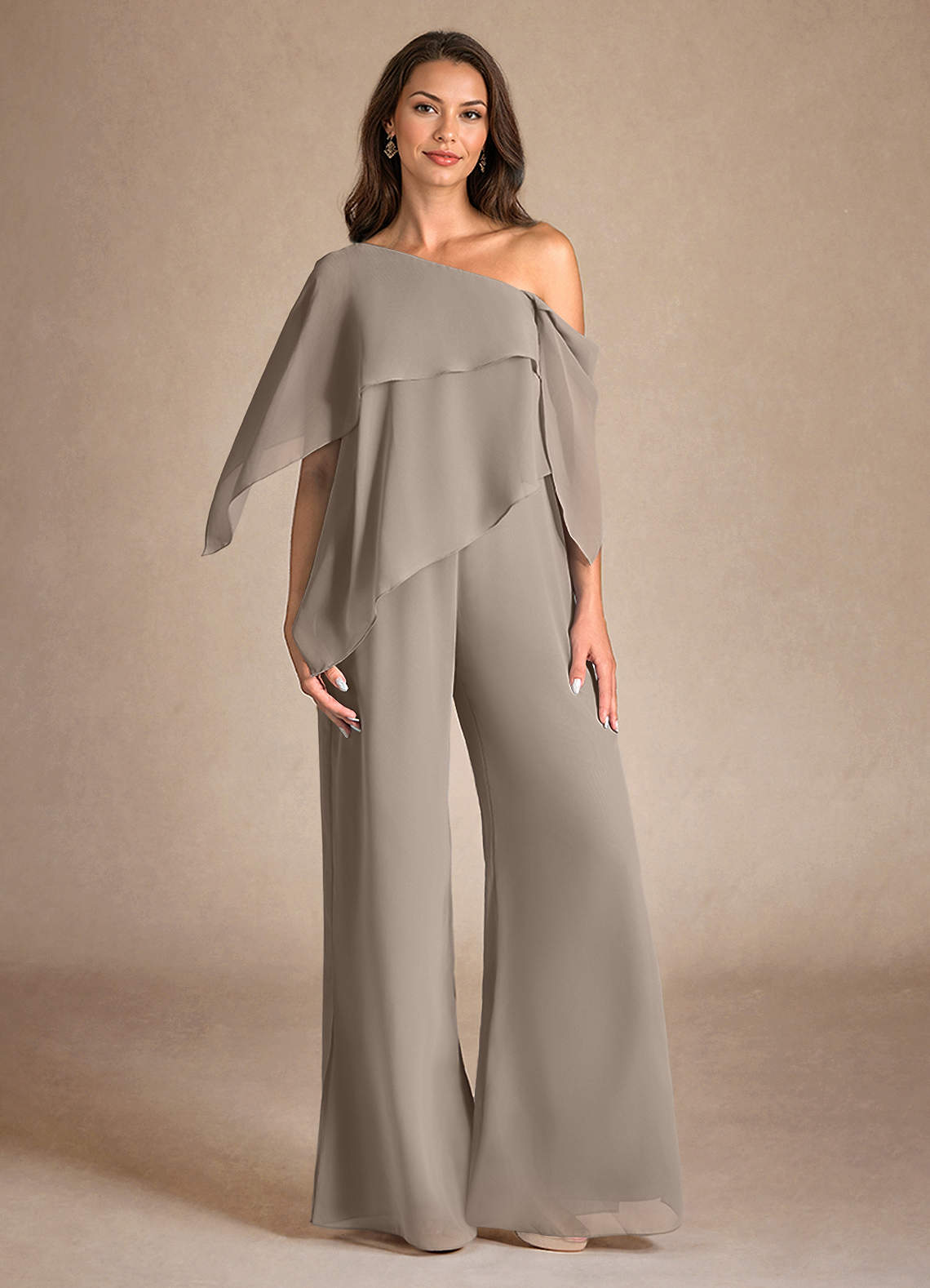 Azazie Halima Abiti per la Madre della Sposa Abito Tuta Pantaloni in Chiffon Spacco Laterale Taupe image1