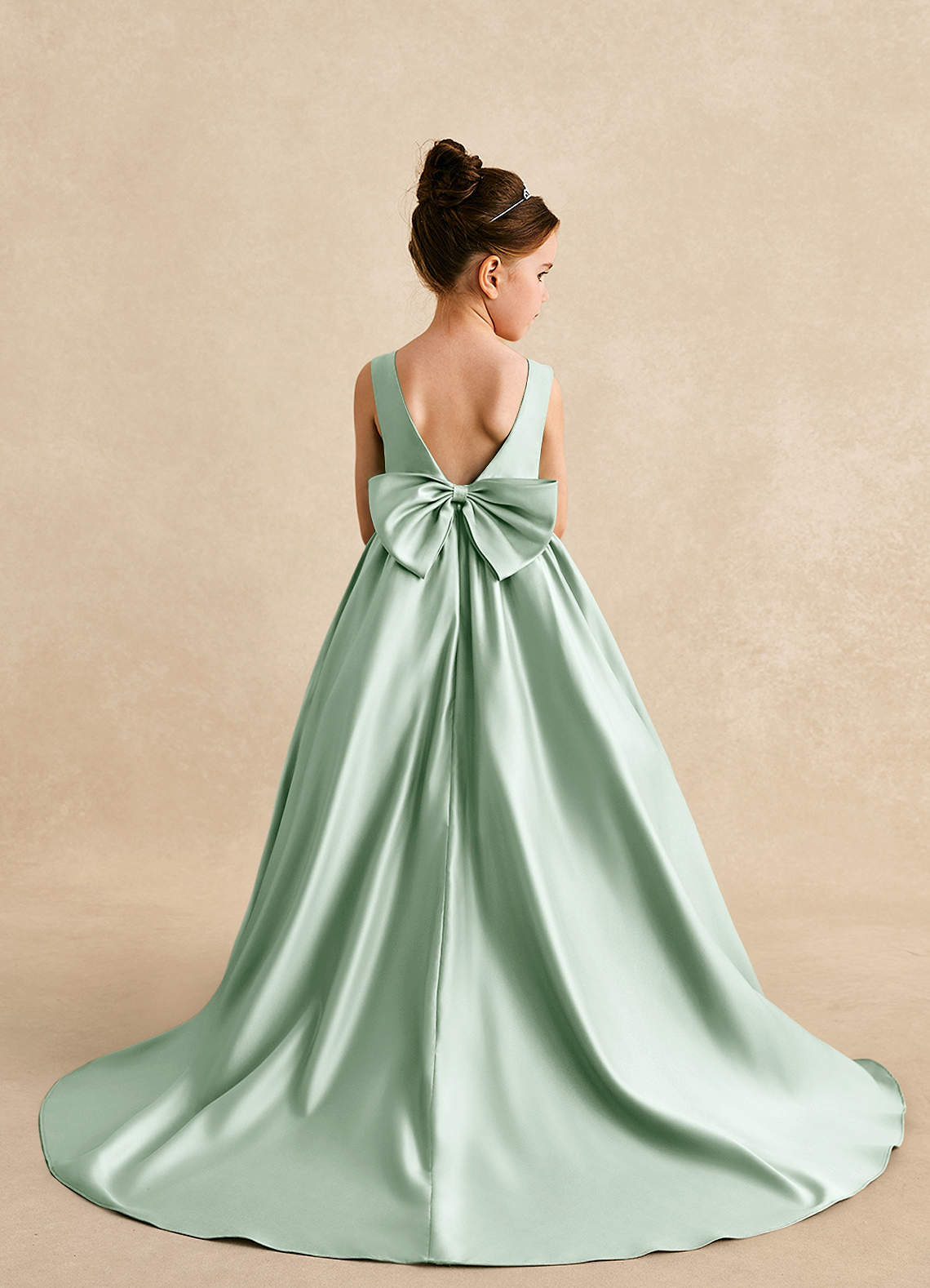 Azazie Mimia Robe Demoiselle D'honneur Fillette Robe Trapèze en Mat Satiné Arc Agave image1