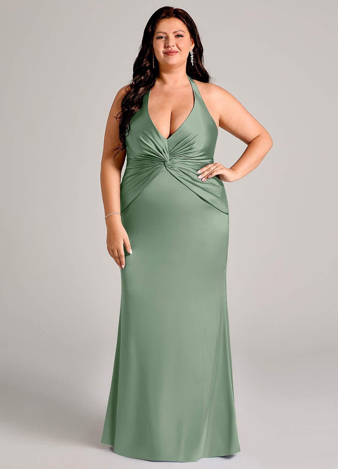 Azazie Valerie Abiti da Damigella Abito Sirena in Raso Elasticizzato Plissettato Matcha image1