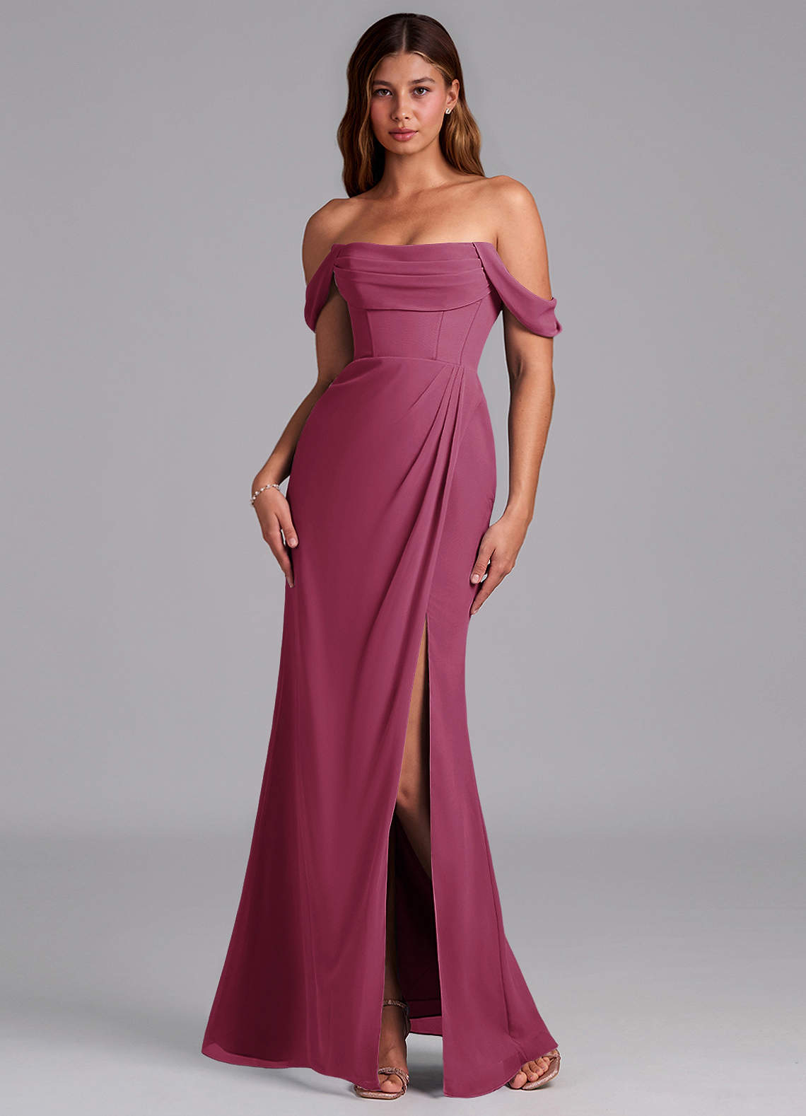 Azazie Johana Jurken voor bruidsmeisjes Converteerbaar Jurk van Chiffon met Zeemeermin Off-shoulder Moerbei image6
