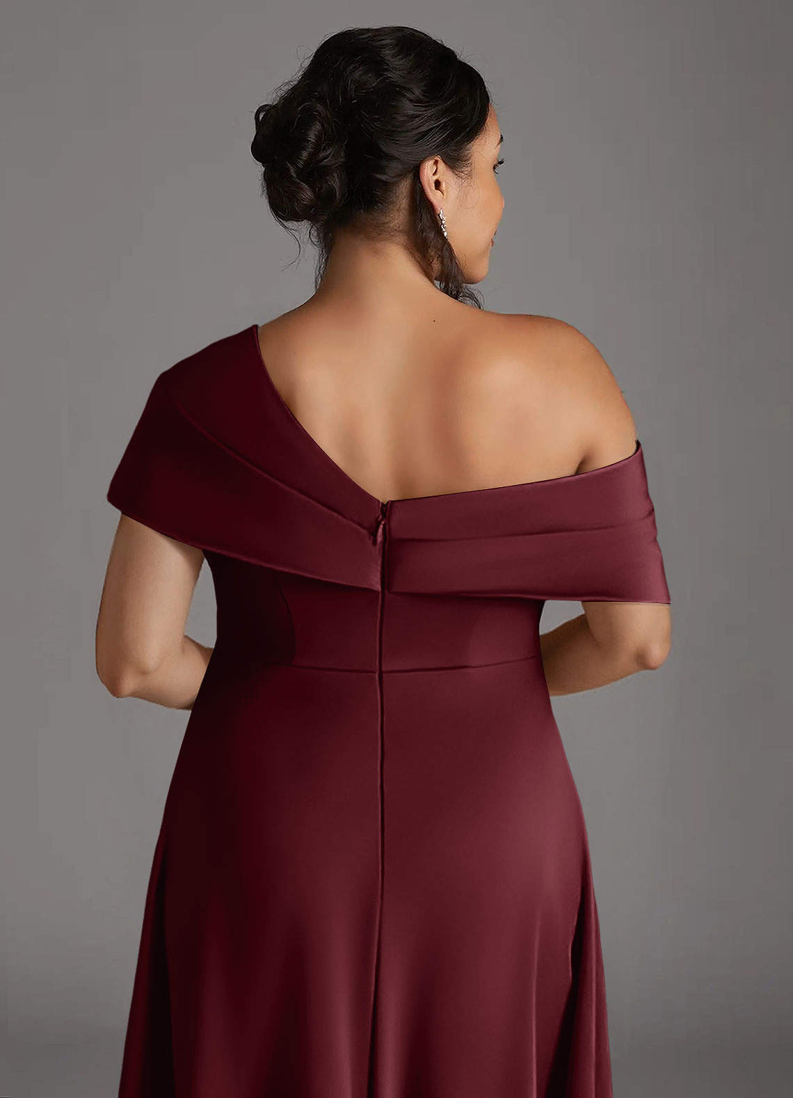 Azazie Milton Abiti per la Madre della Sposa Abito A-Line in Raso Elasticizzato Plissettato Cabernet image9