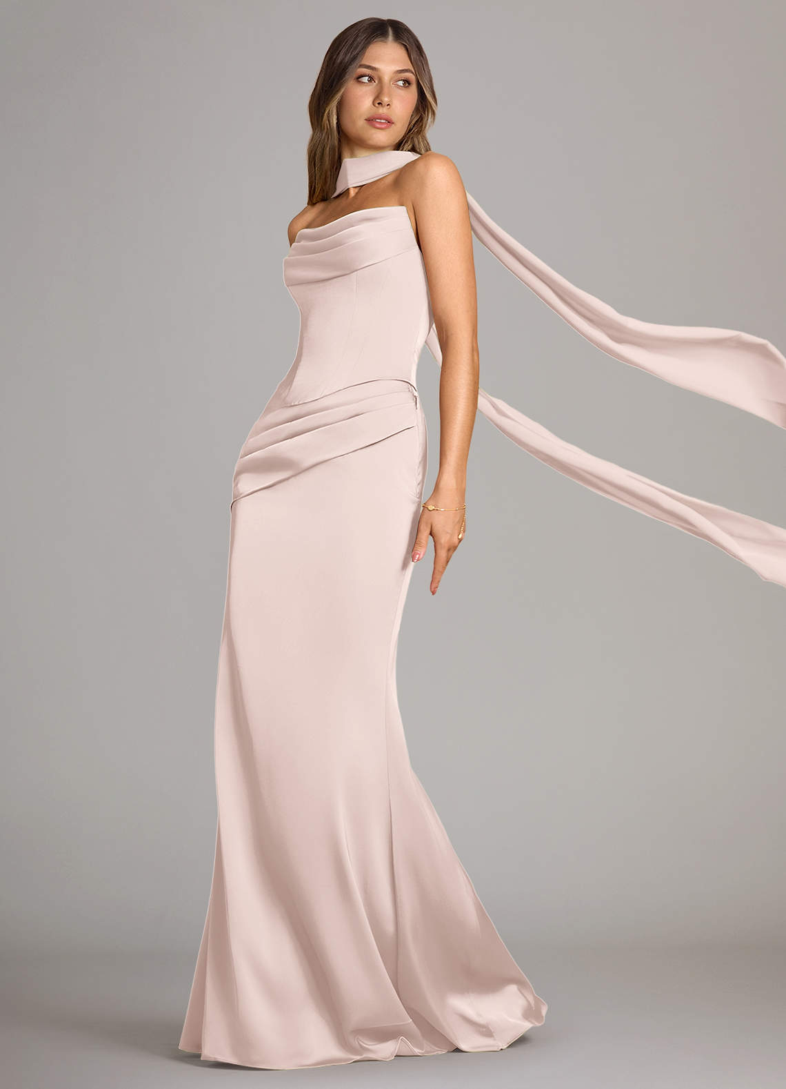Azazie Sorrel Vestidos de damas de honor Vestido de Rosa Rubor de Satén Elástico de Corte Sirena Convertible con Sin tirantes image3