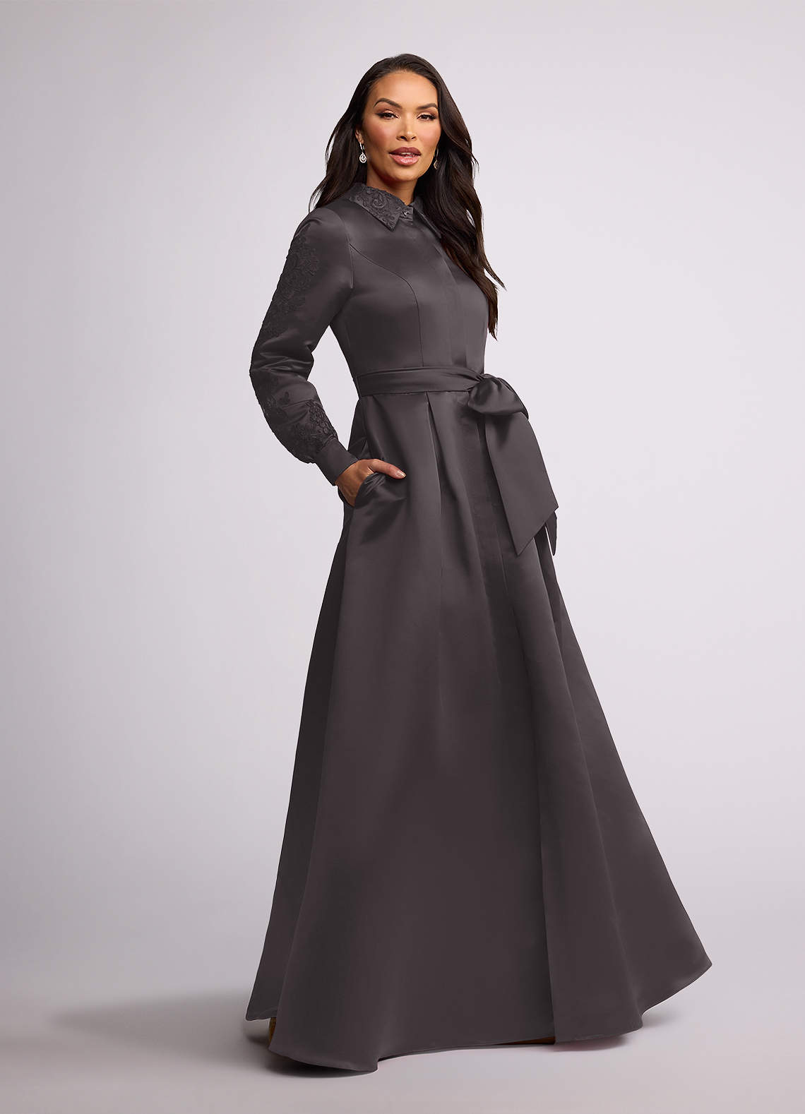 Bow Collar Lace Long-Sleeved Evening Dress Bow Collar Lace Long-Sleeved Evening Dress