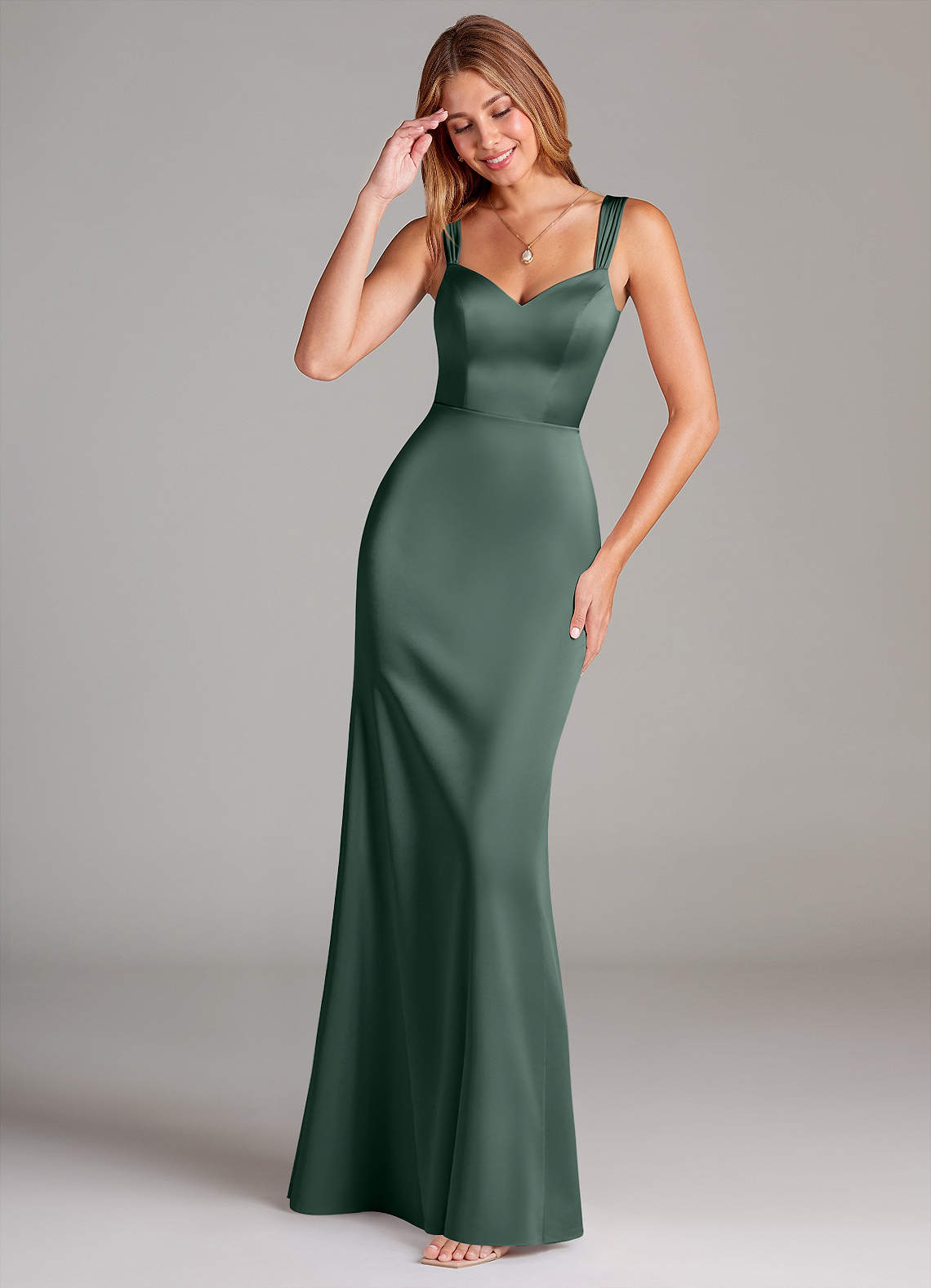 Azazie Denice Robes de demoiselle d'honneur Robe Trapèze en Satin extensible Plissée Mousse De Mer image1