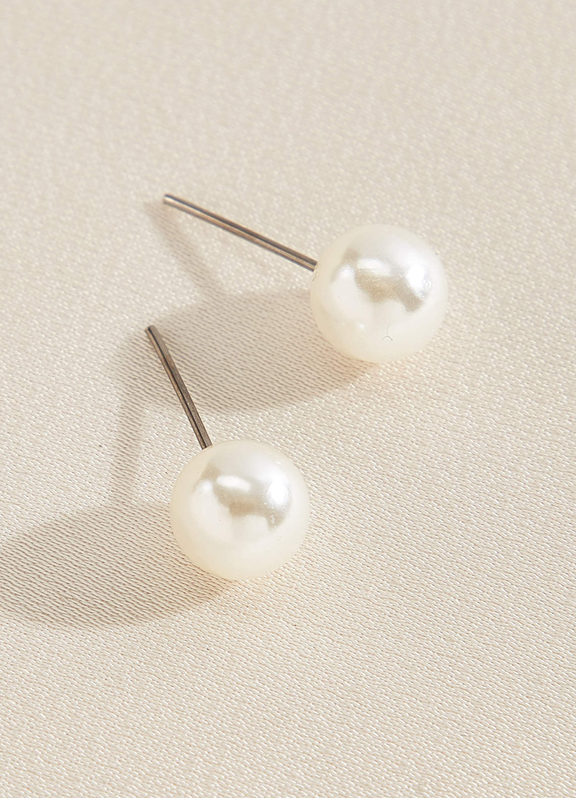 front Elegant Pearl Drop Jewelry Set