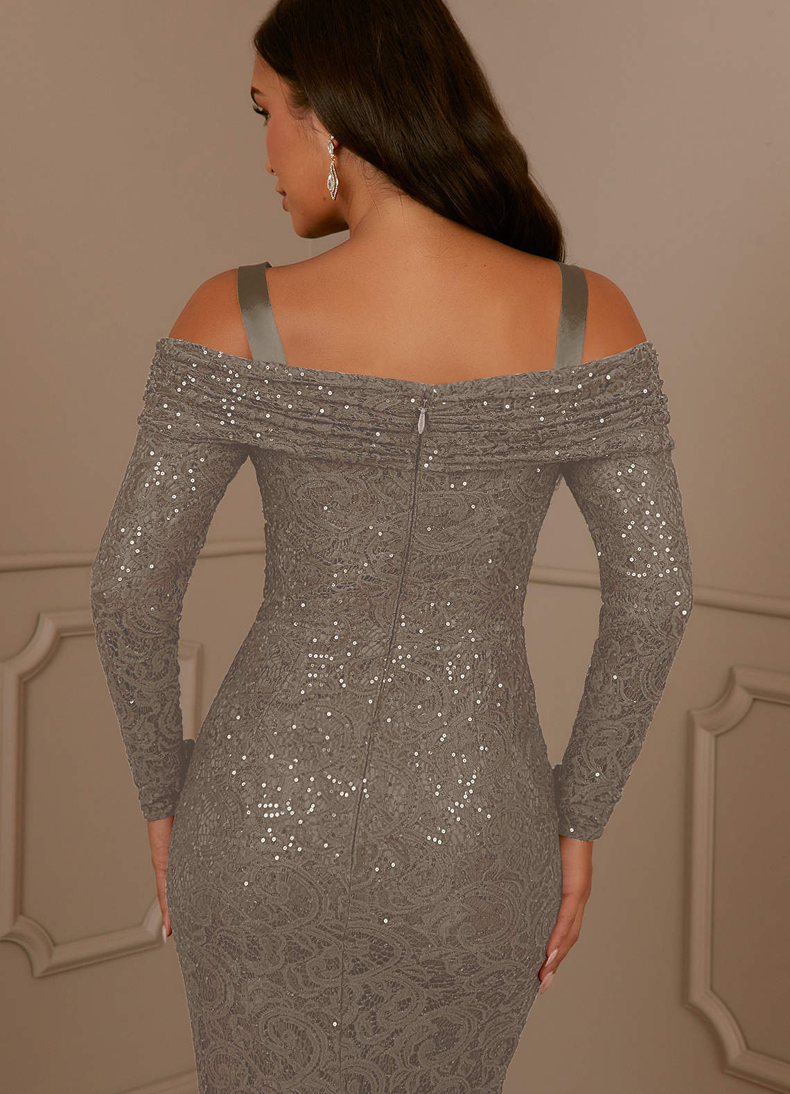 lovers and friends black lace long sleeve dresses A line Black Sweetheart Long Sleeves Beach Wedding Dress TN383 US6 / Black
