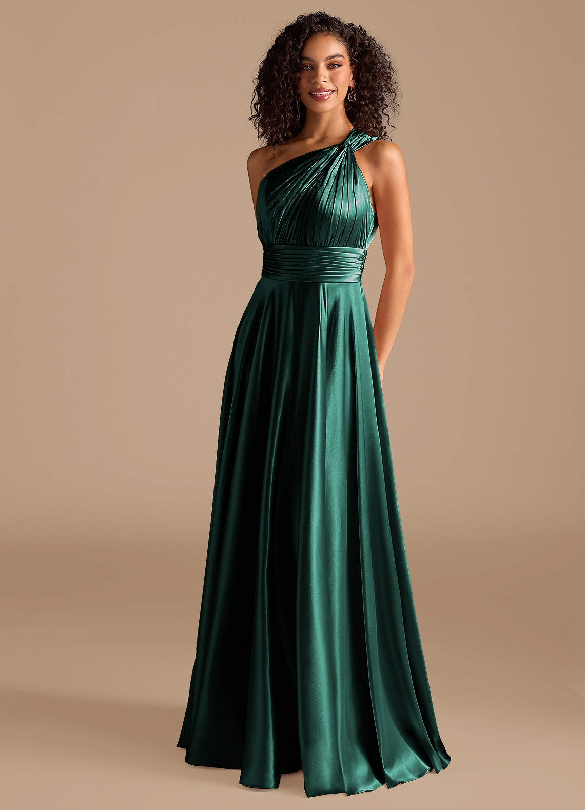 Azazie Charlize Brautjungfernkleider A-Linie One-Shoulder Metallischer Satin Kleid Kiefer image1
