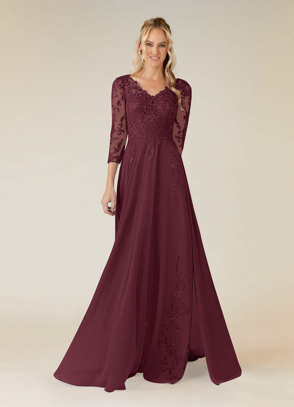 Azazie Noella Abiti per la Madre della Sposa Abito A-Line in Chiffon con Scollo a V in Pizzo Cabernet image1