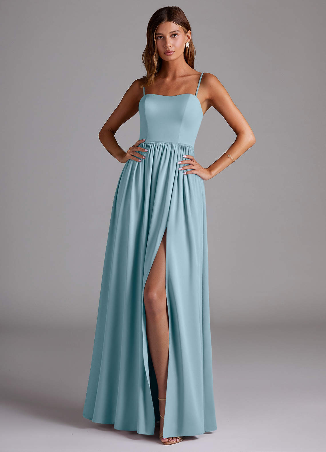 Azazie Calianna Robes de demoiselle d'honneur Robe Trapèze Convertible en Satin extensible Épaule décolletée Bleu Maussade image1