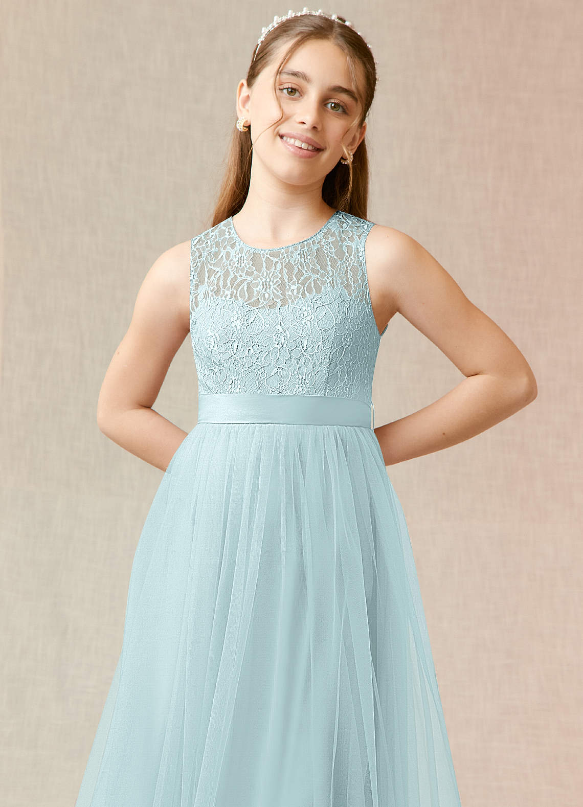 Azazie Georgette Junior Robe Trapèze en Tulle Dentelle Brume image4