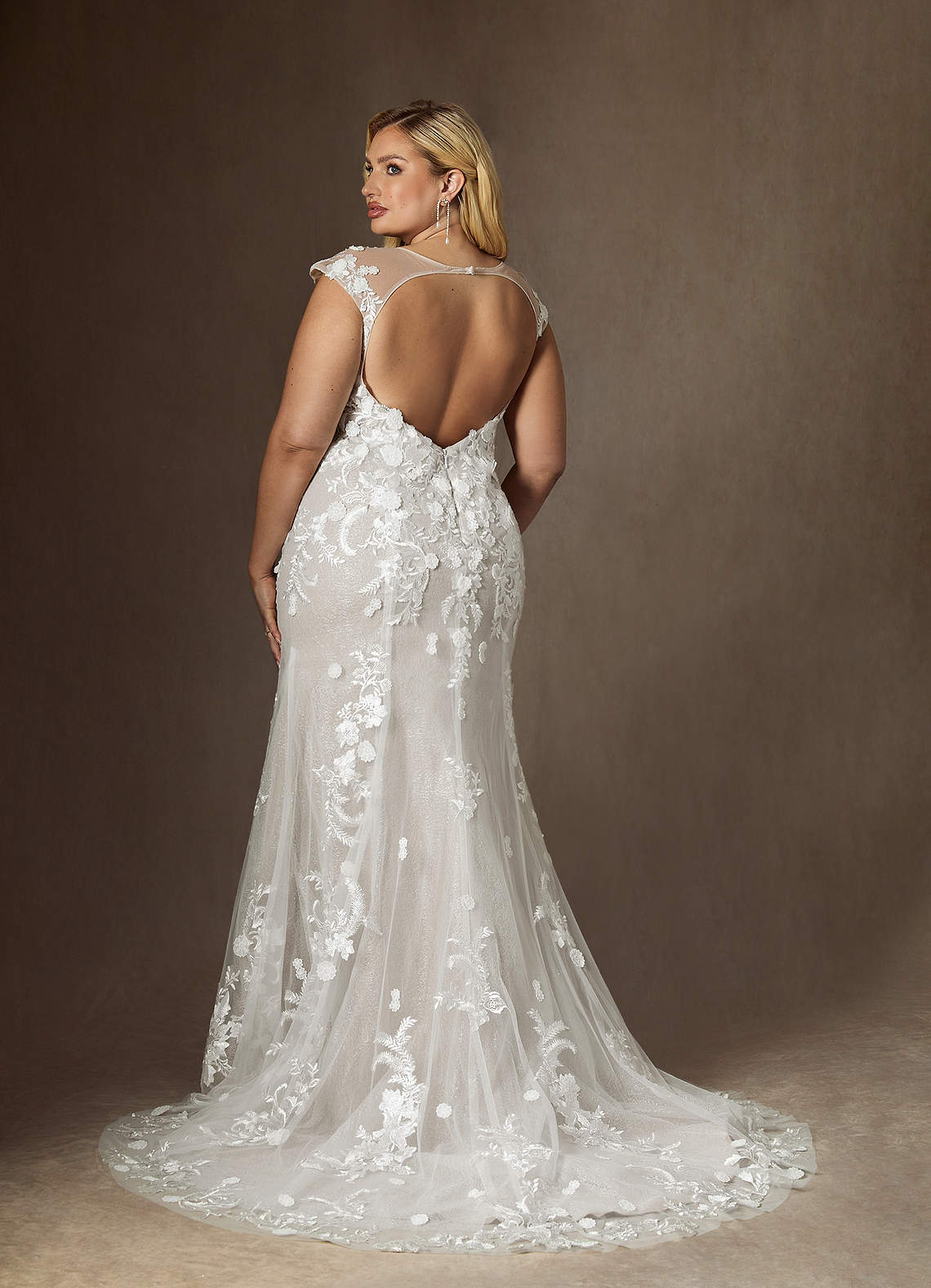 Azazie Salina Vente Finale Robe Sirène en Tulle Paillettes en forme de cœur Blanc De Diamant image9