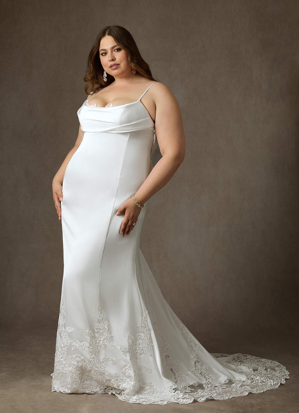 Azazie Eliora Abiti da Sposa Abito Vestibilità e Svasatura in Raso Elasticizzato Bianco Diamante image1