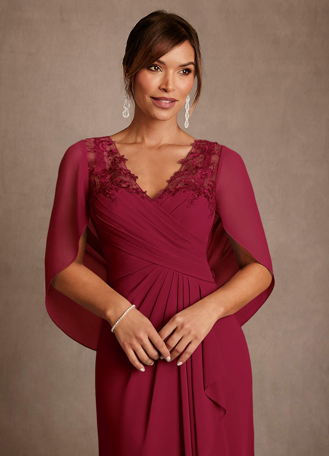 Azazie Santa Clara Mère de la mariée Robes Robe Trapèze en Dentelle Bourgogne image4