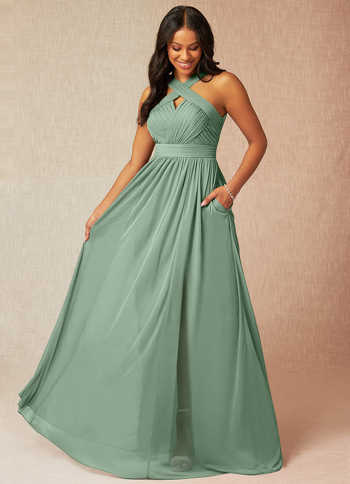 Azazie Hillian Vestidos de damas de honor Vestido de Matcha de Malla de Corte en A con Halter Plisado image1