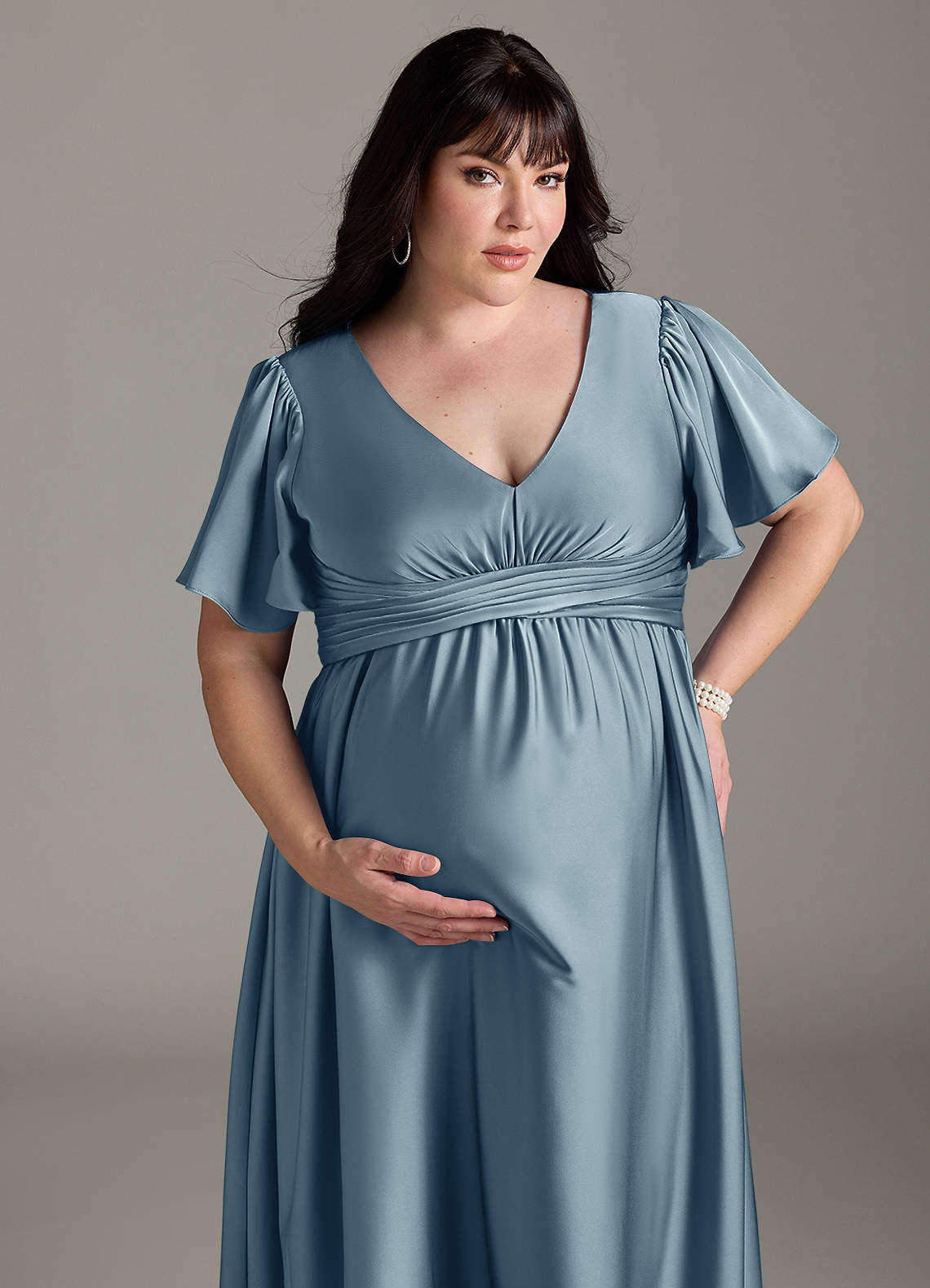 Azazie Verna vestidos de dama de honor de maternidad Vestido de Corte En A Volante Hasta el suelo Satén Elástico image14