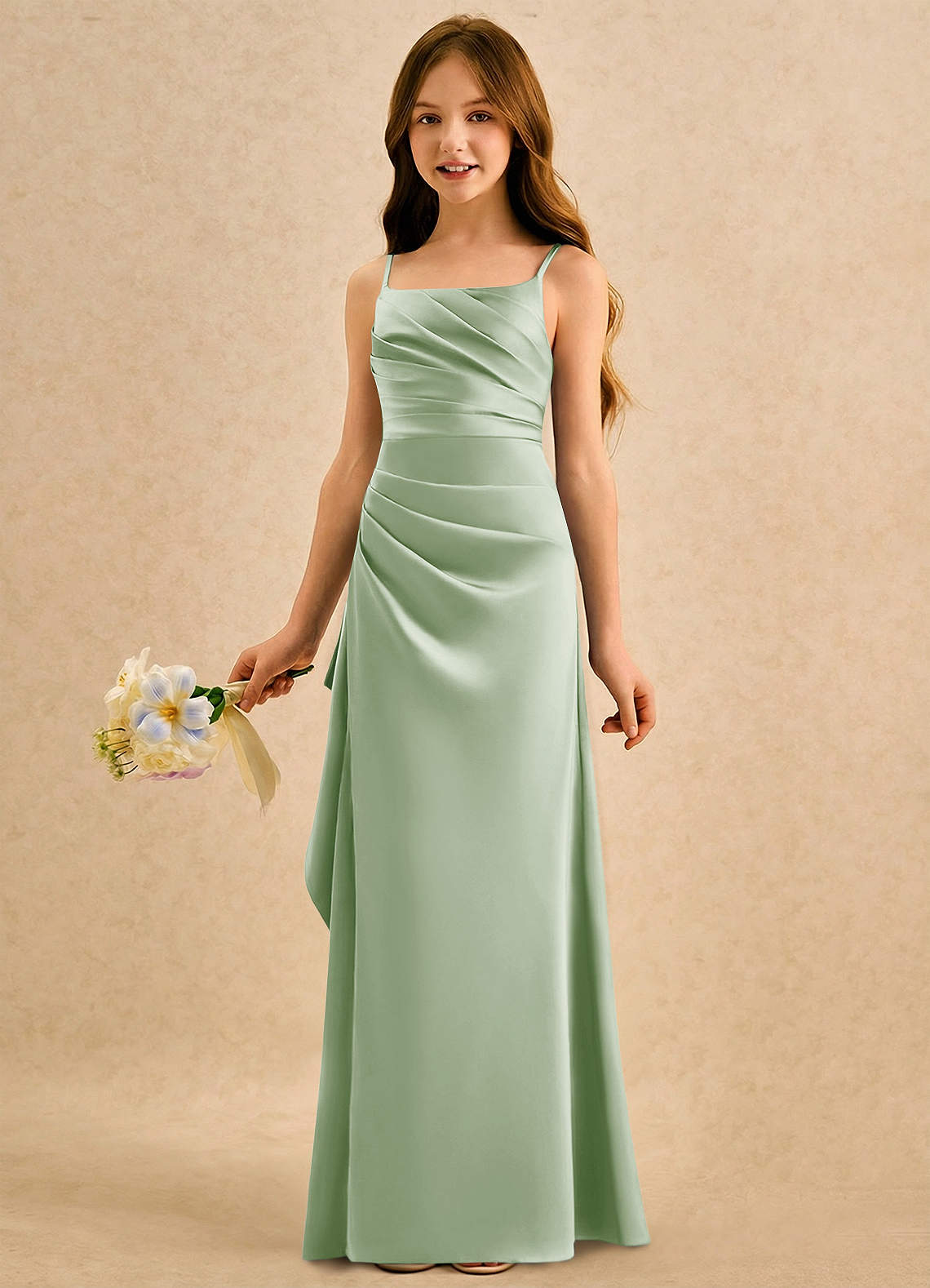 Azazie Cannoli Girls Formal Robe Demoiselle D'honneur Fillette Robe Trapèze en Mat Satiné Plissée Vert Sauge image4