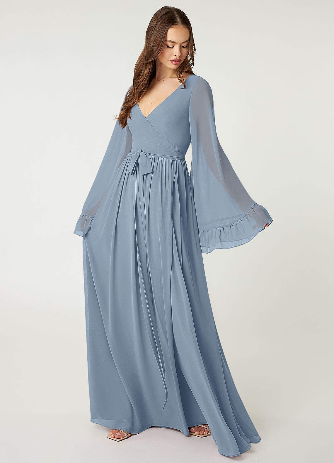 Azazie Tiphanie Venta Final Vestido de Azul Polvoriento de Gasa de Corte en A con Cuello en V fruncido image1