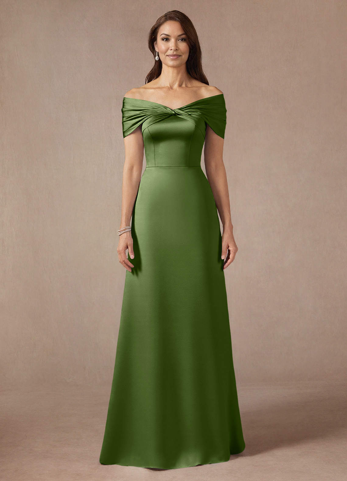 Azazie Amelia vestidos de madre de la novia Vestido de Enebro de Satén Elástico de Corte En A con Vestidos sin tirantes image2