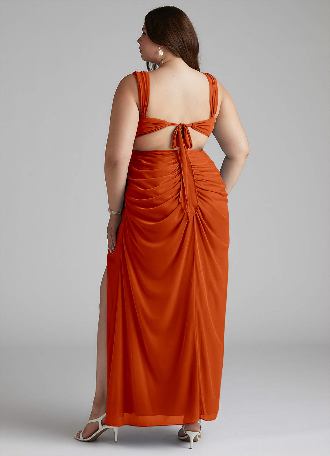 Azazie Jesaphine Vestidos de damas de honor Vestido de Pimenton de Malla de Corte Recto con Fruncido image9