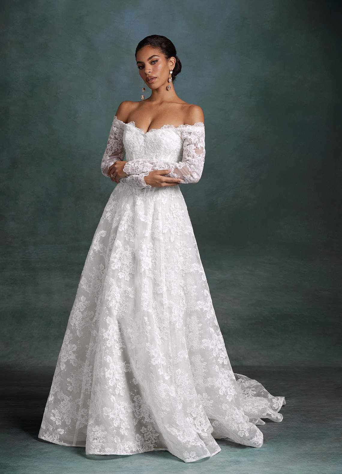 Azazie Skylar Wedding Dresses Diamond White A-Line Sweetheart Neckline Lace Dress image8