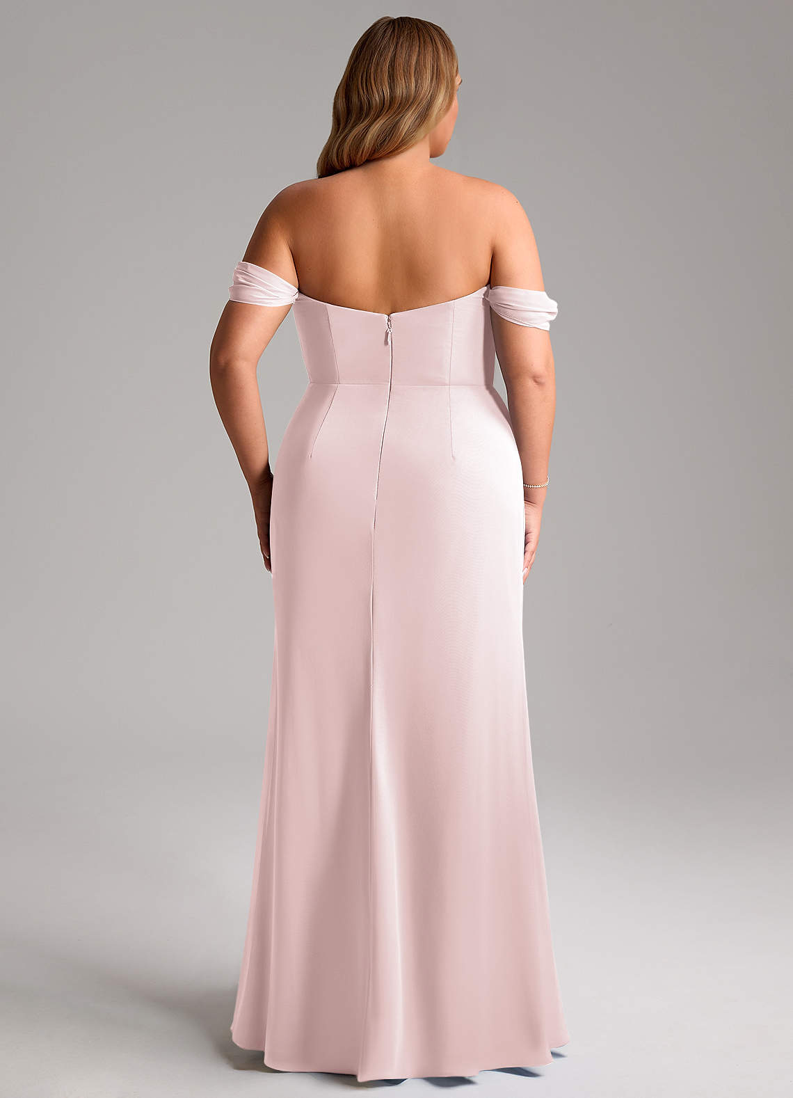 Azazie Saige Vestidos de madrinha de casamento Vestir Rosa Corado de Chiffon de Linha A com Fora do ombro image14