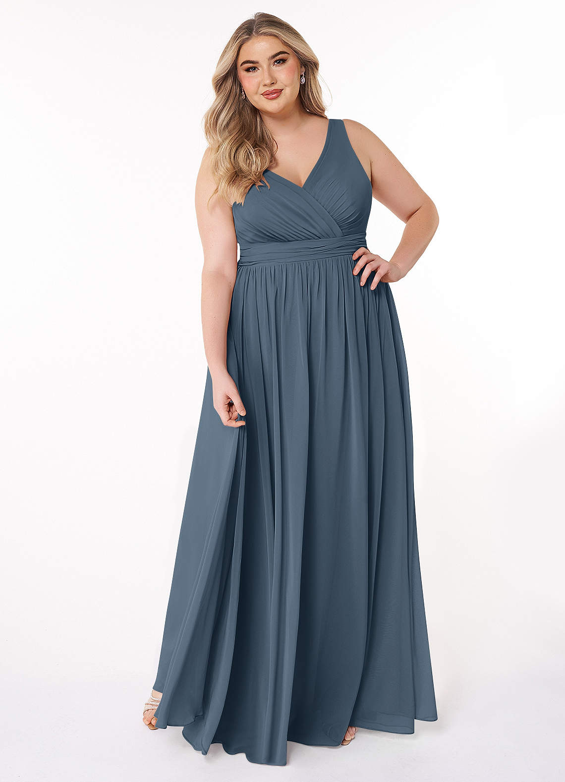 Azazie Kora Robes de demoiselle d'honneur Robe Trapèze en Mousseline de soie Plissée Neptune image1