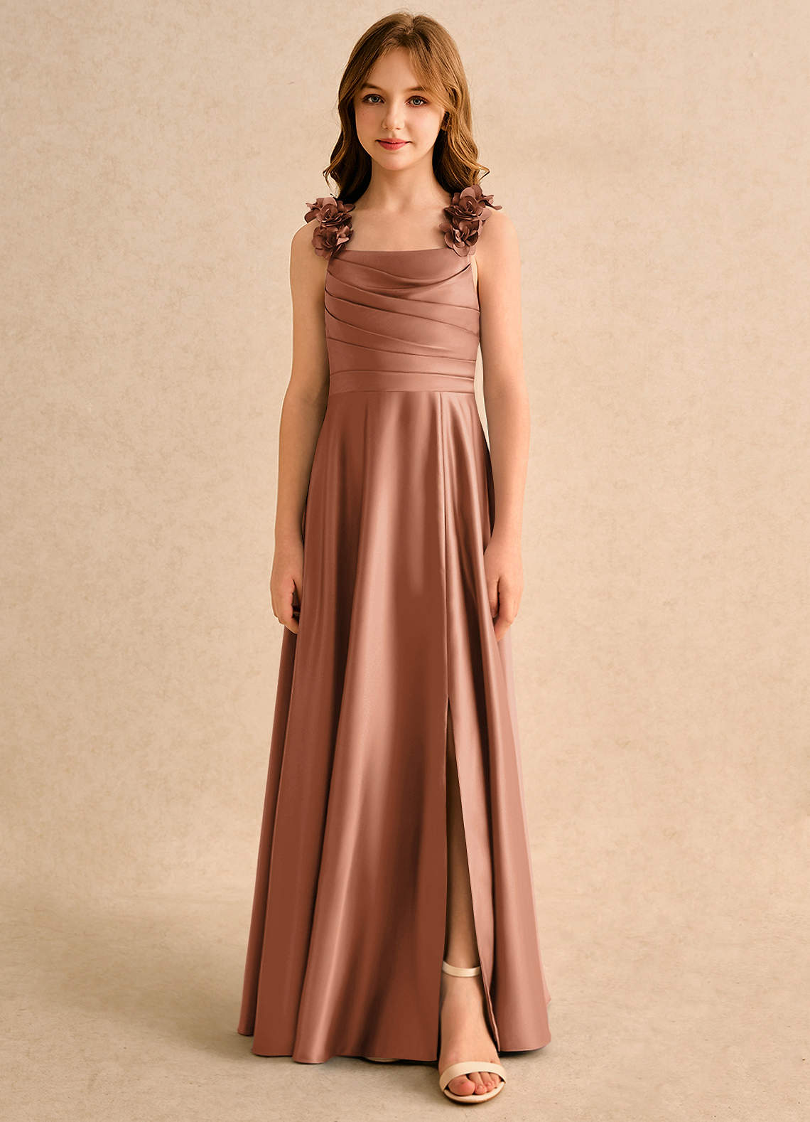 Azazie Rosita Girls Formal 플라워 걸 드레스 A라인 주름진 매트 새틴 플로어 길이 드레스 image2