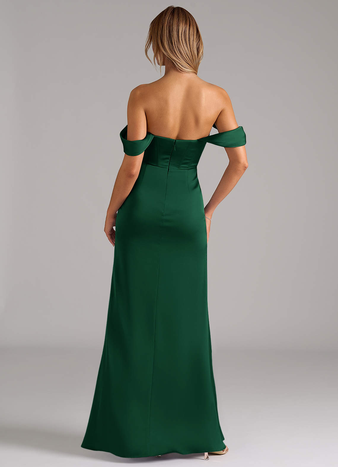 Azazie Johana Vestidos de damas de honor Vestido de Verde Oscuro de Satén Elástico de Corte Sirena Convertible con Vestidos sin tirantes image3