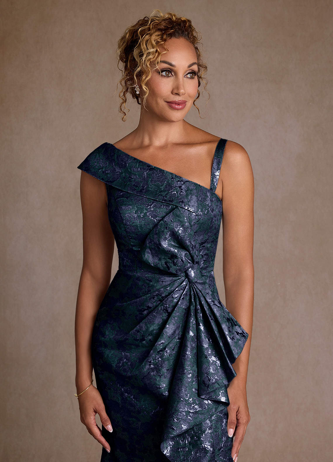 Azazie Hampton vestidos de madre de la novia Vestido de Azul Marino Oscuro de Jacquard de Corte Sirena con Hombro unilateral image4
