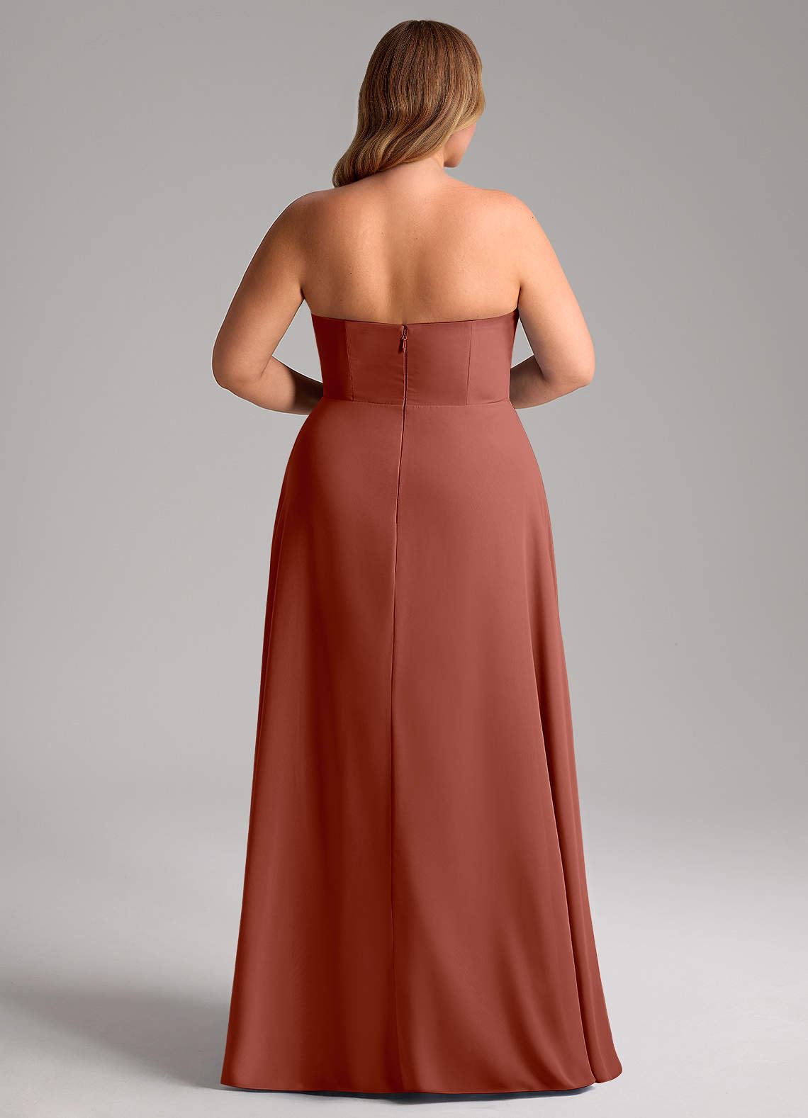Azazie Wren Abiti da Damigella Abito Convertibile A-Line in Chiffon Spacco Laterale Auburn image14