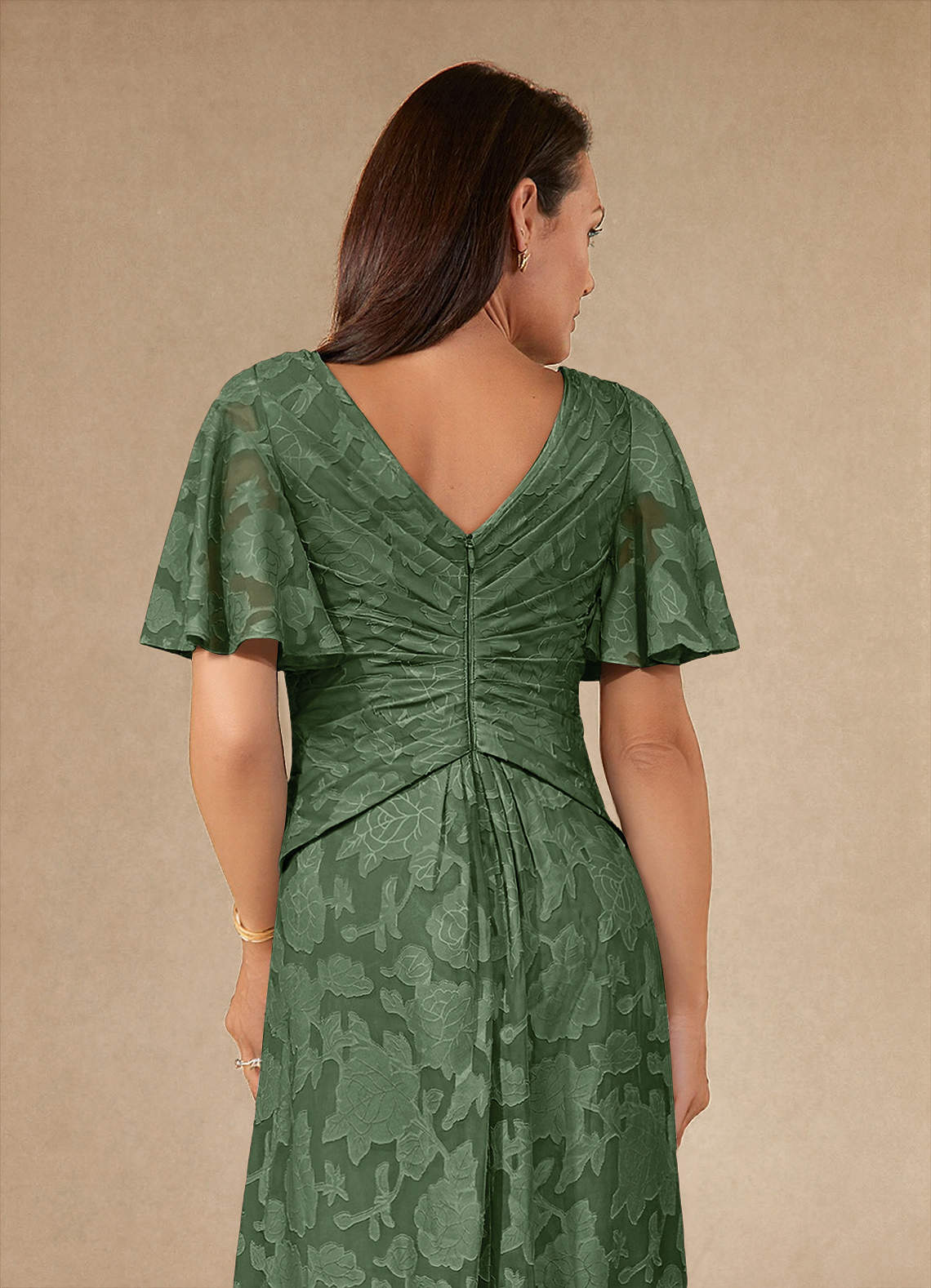 Azazie Emmeline Vestidos para mãe da noiva Vestir Eucalipto de Esgotamento Floral de Linha A com Plissado image5