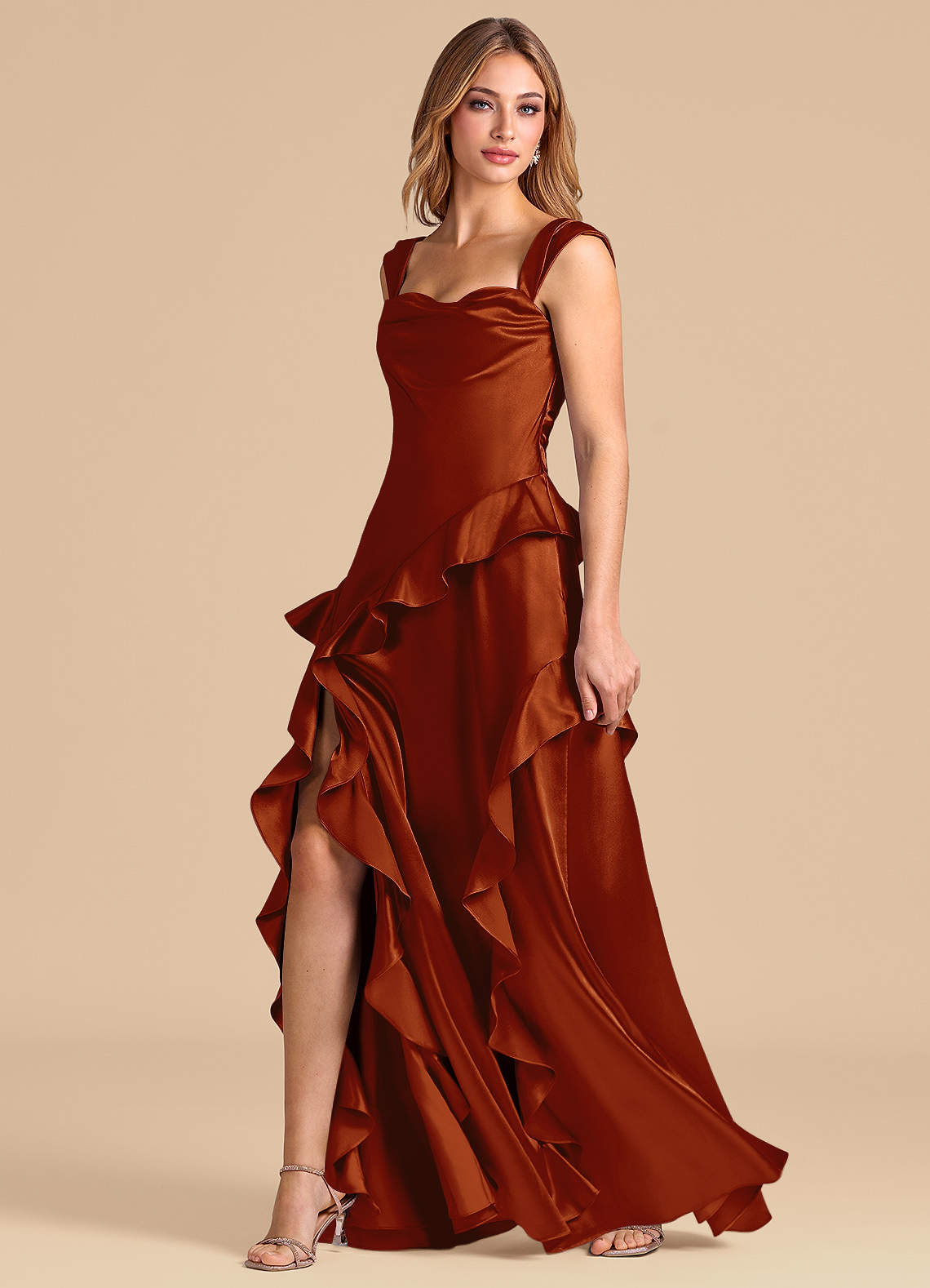 Azazie Sloane Vestidos de madrinha de casamento Vestido Castanho Aloirado de Cetim Metálico de Linha A com Decote em coração image3