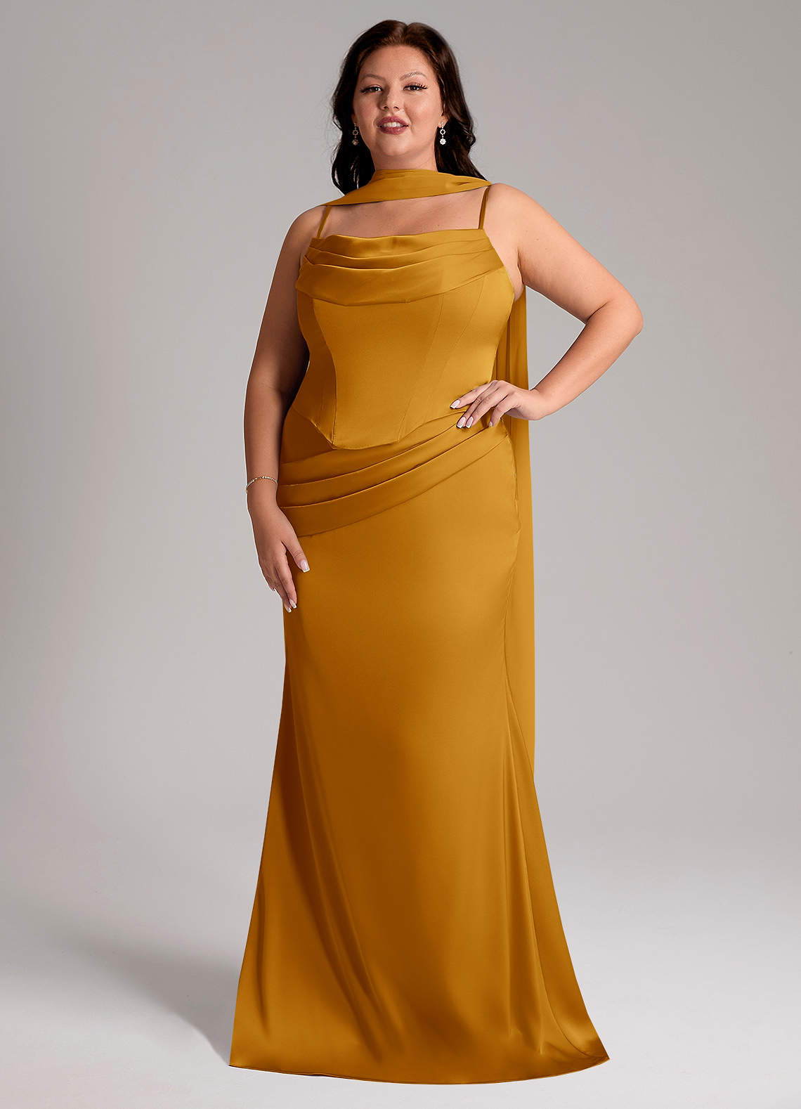 Azazie Sorrel Vestidos de damas de honor Vestido de Caramelo de Satén Elástico de Corte Sirena Convertible con Sin tirantes image6