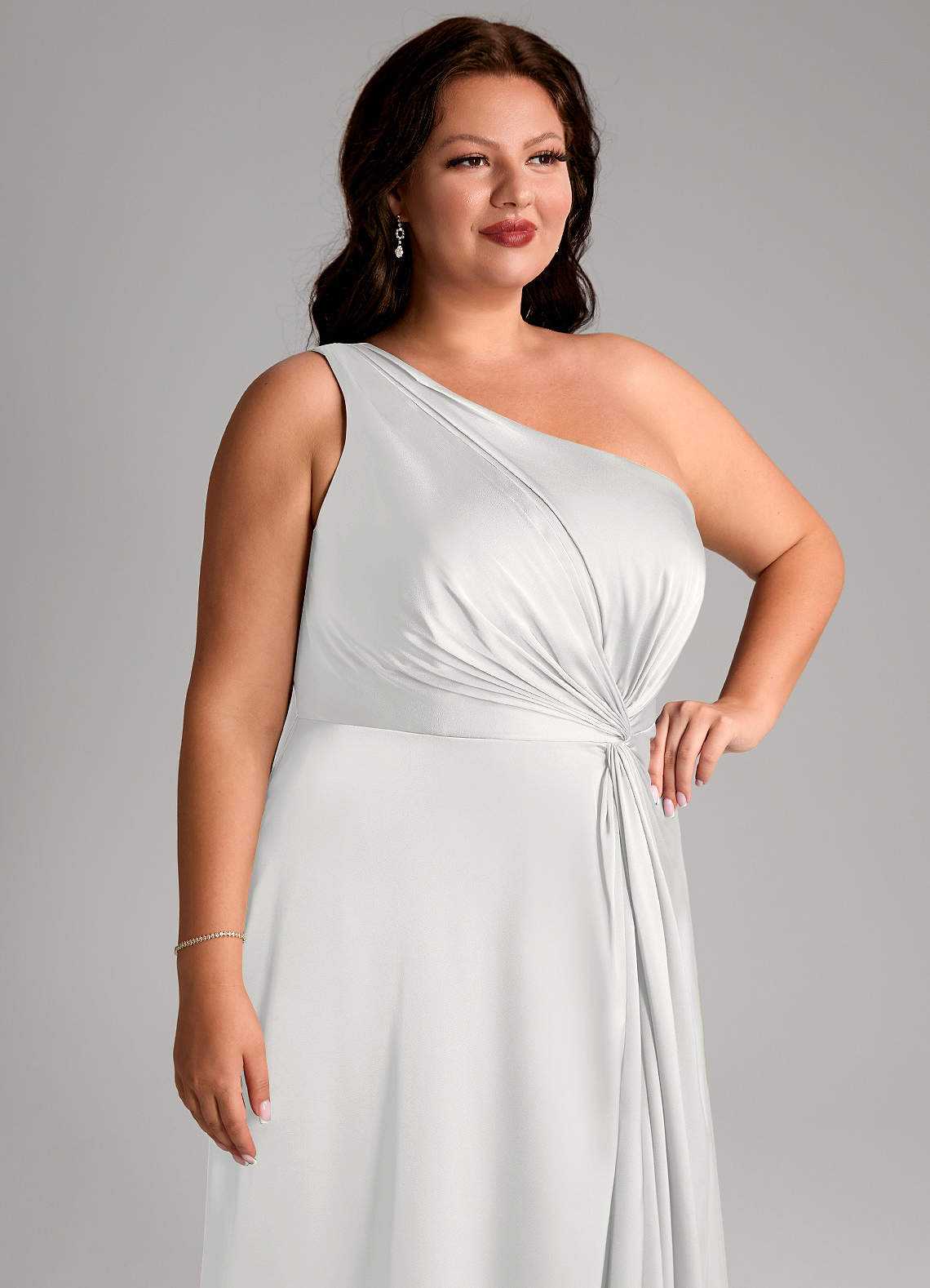 Azazie Brooke Vestidos de madrinha de casamento Vestido Branco de Cetim elástico de Linha A com Um ombro image13