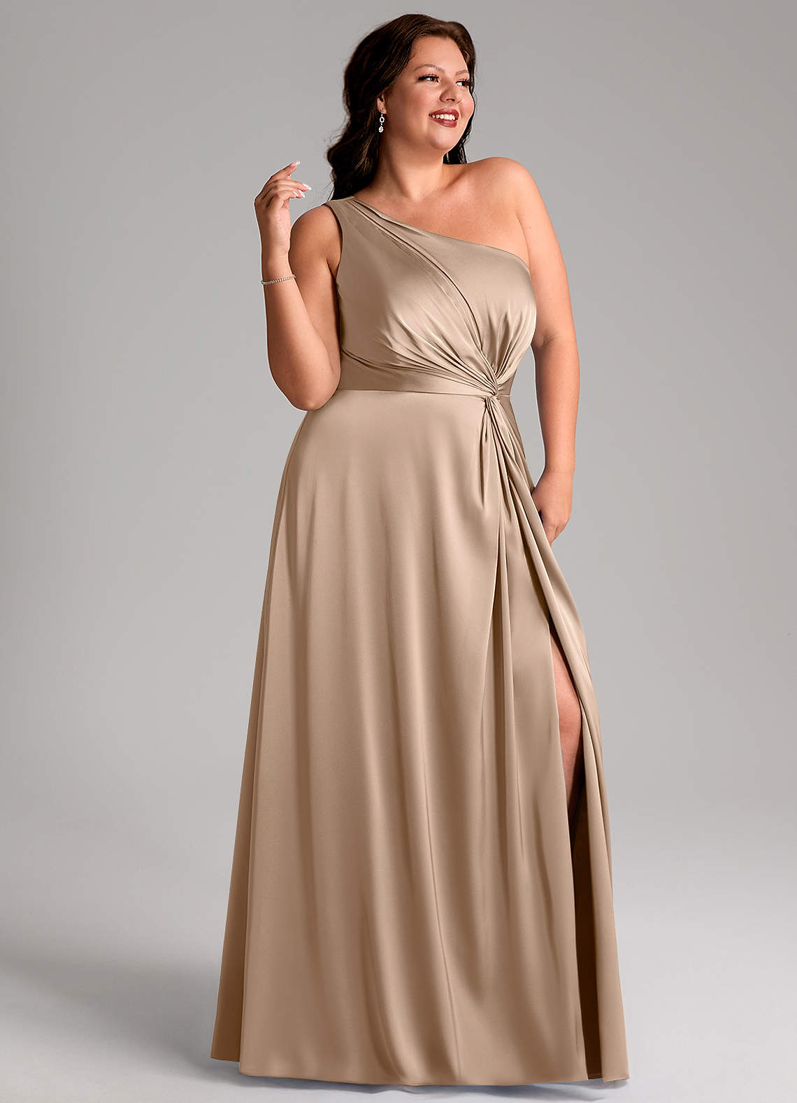 Azazie Brooke Vestidos de damas de honor Vestido de Gris Pardo de Satén Elástico de Corte en A con Hombro unilateral image11